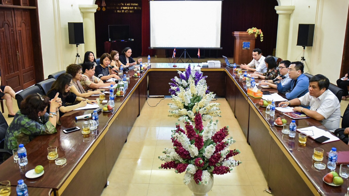 Hội Xuất bản VN làm việc với các NXB Thái Lan ảnh 1 Hoi Xuat ban VN lam viec voi cac NXB Thai Lan anh 1