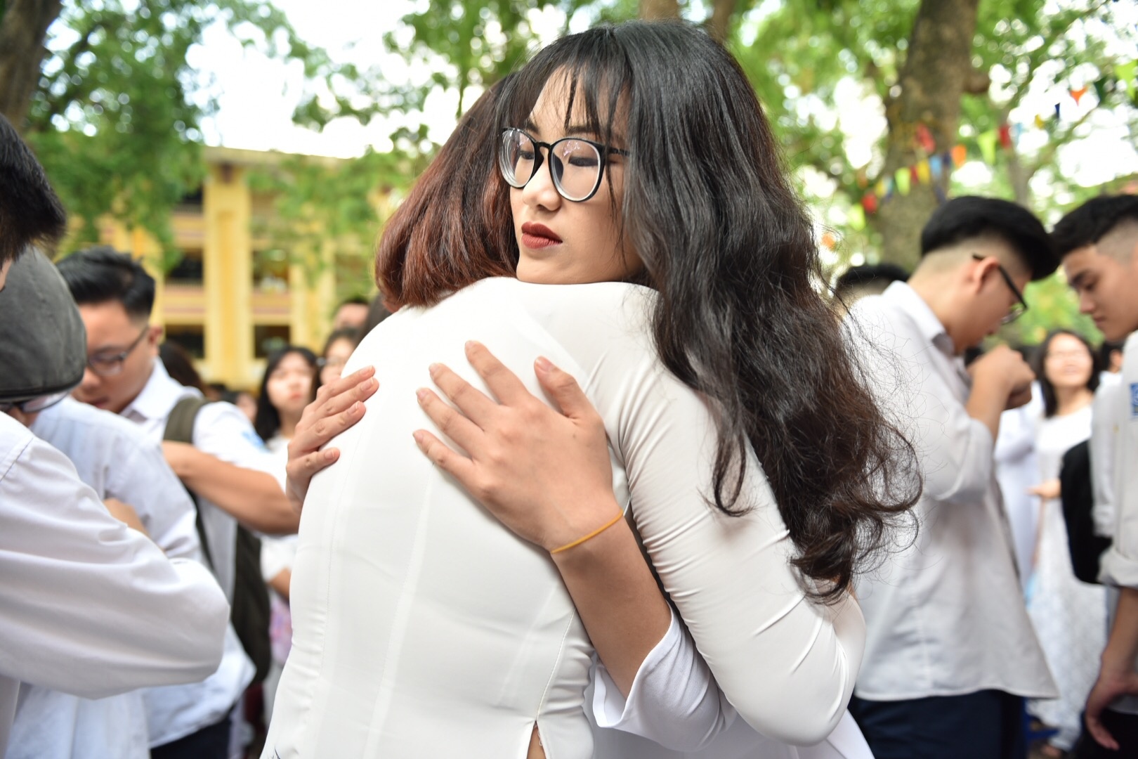 Xuc dong le be giang THPT Ha Noi anh 11