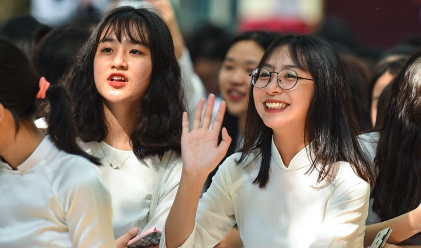 Xuc dong le be giang THPT Ha Noi anh 14