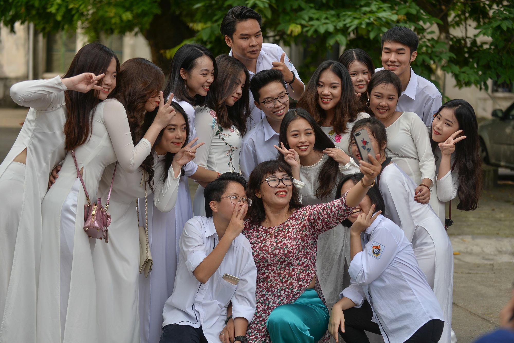 Xuc dong le be giang THPT Ha Noi anh 2