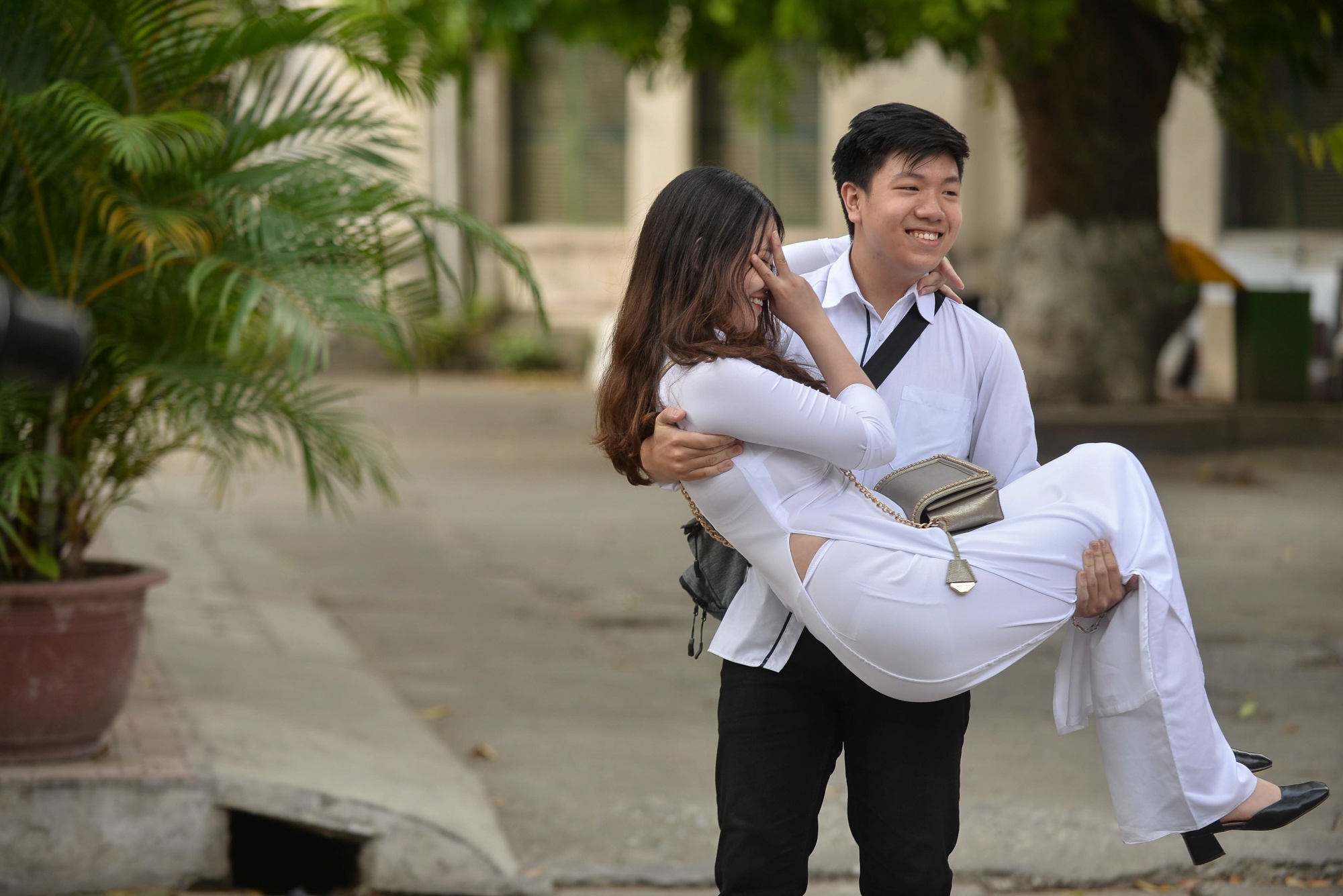 Xuc dong le be giang THPT Ha Noi anh 7