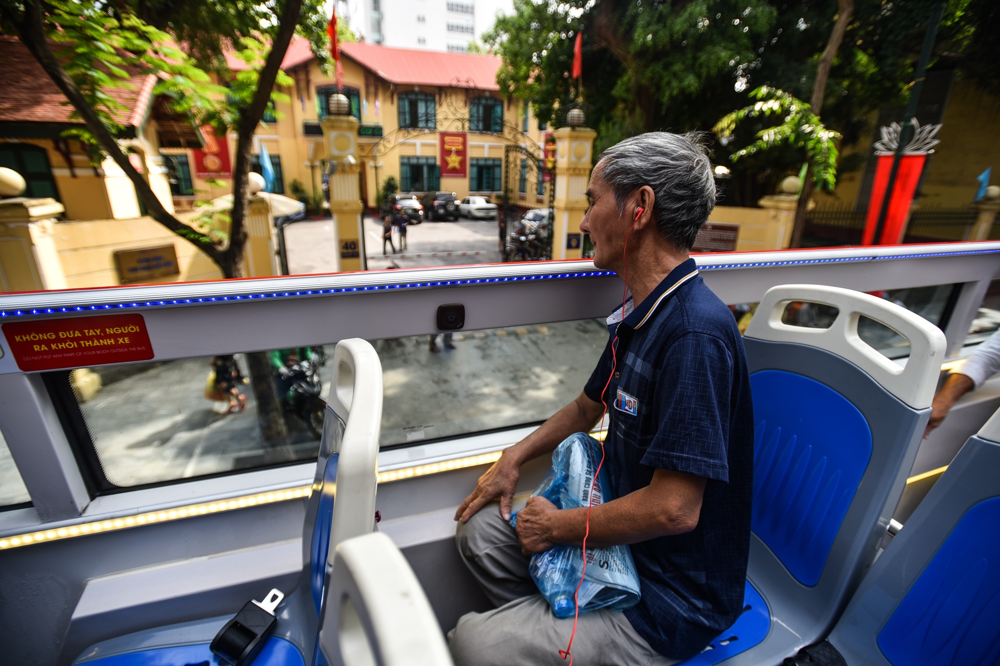 Xe buyt hai tang dau tien o Thu do anh 11