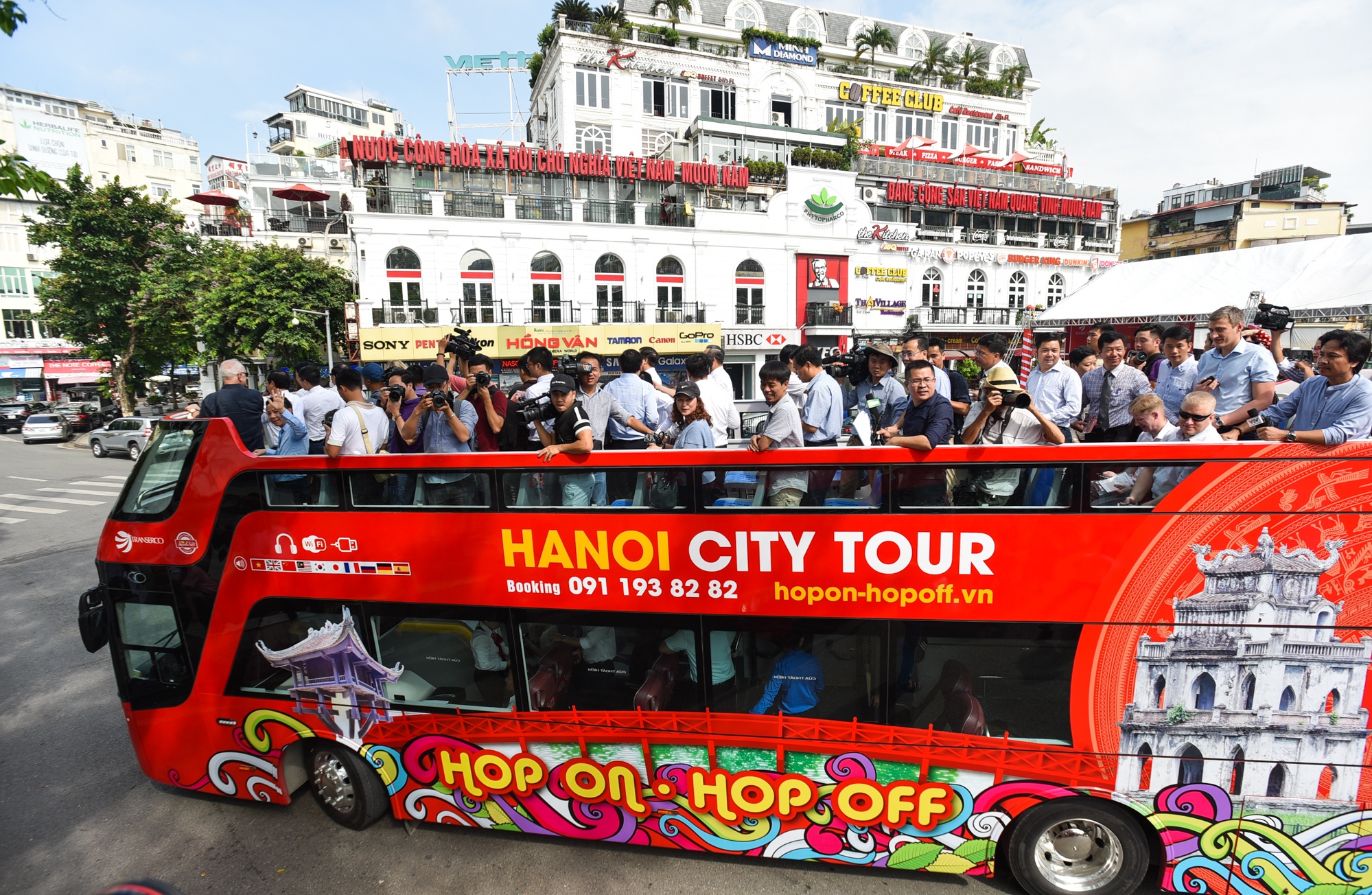 Xe buyt hai tang dau tien o Thu do anh 9