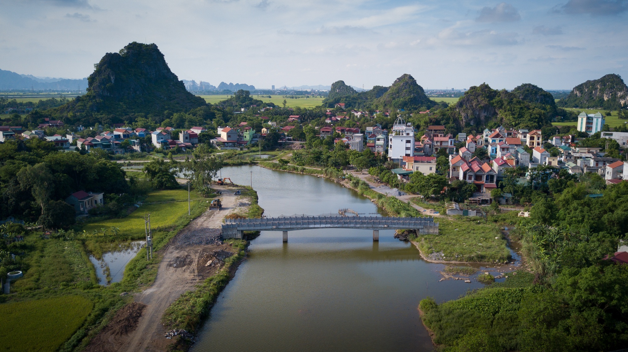 Can canh du an kenh 72 ty doi von len 2.600 ty o Ninh Binh hinh anh