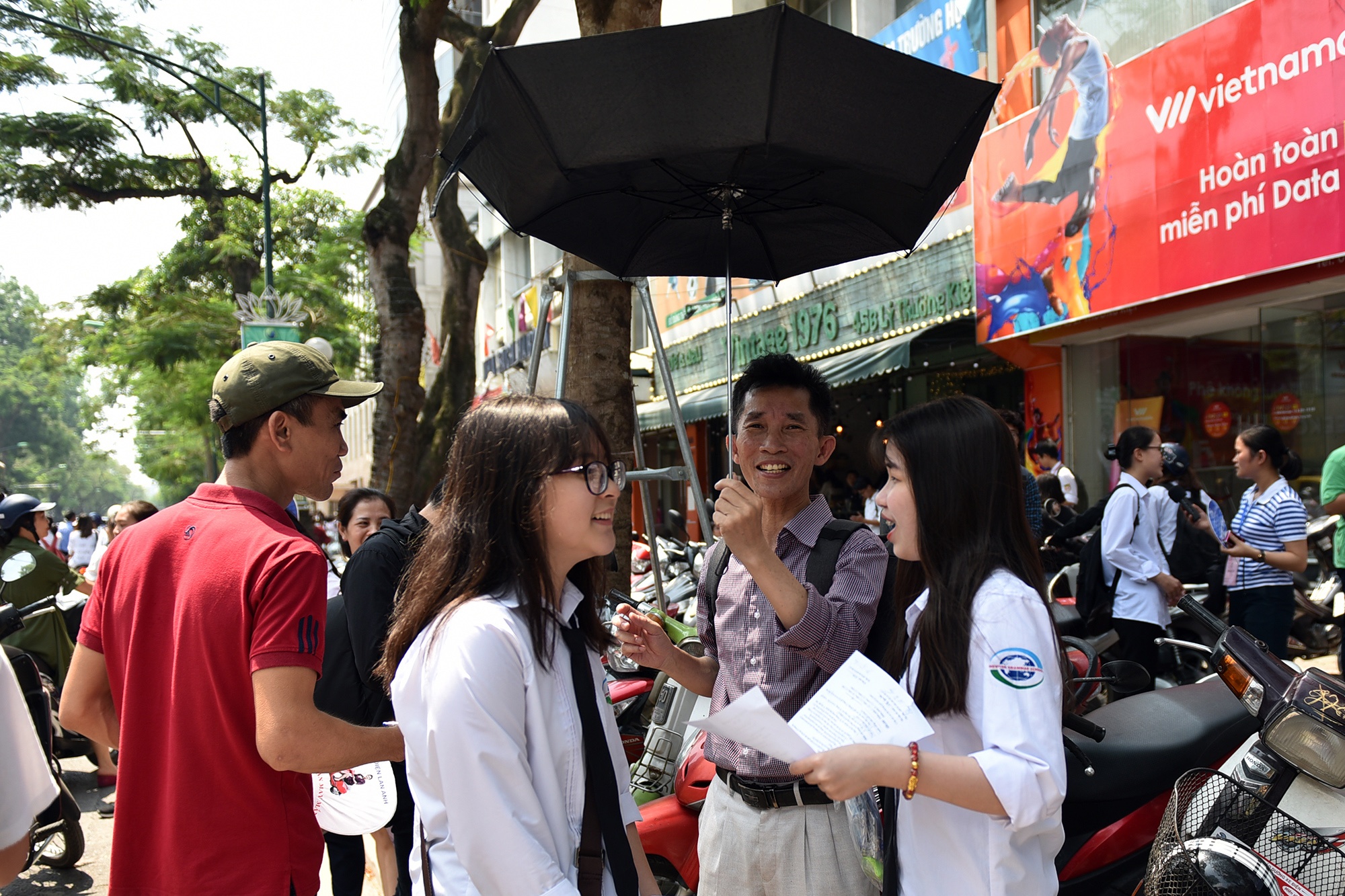 thi ngu van ky thi lop 10 anh 10