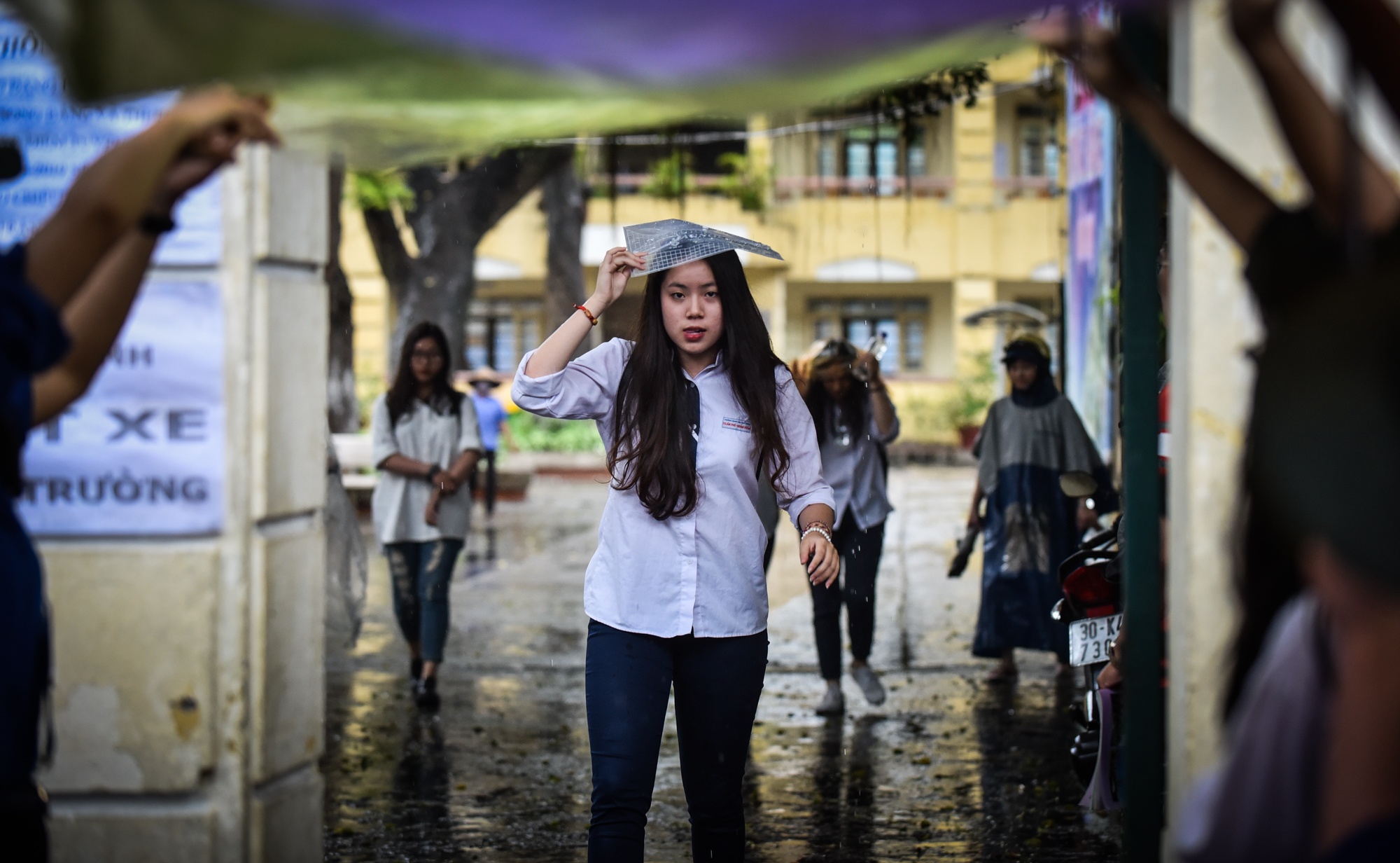 Phu huynh dam mua doi si tu anh 10