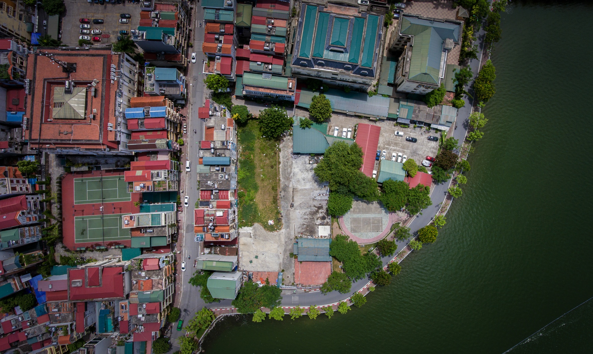 Bãi đất kim cương ven hồ tây ảnh 10 Bai dat kim cuong ven ho tay anh 10