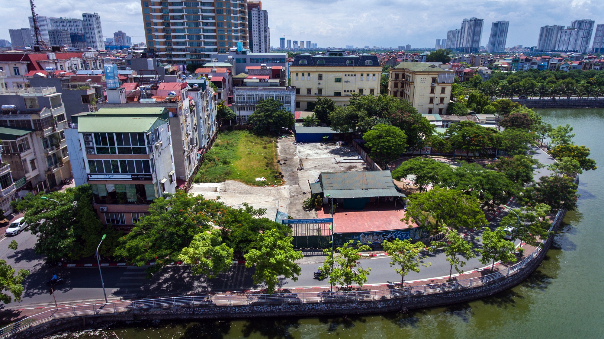 Bãi đất kim cương ven hồ tây ảnh 5 Bai dat kim cuong ven ho tay anh 5