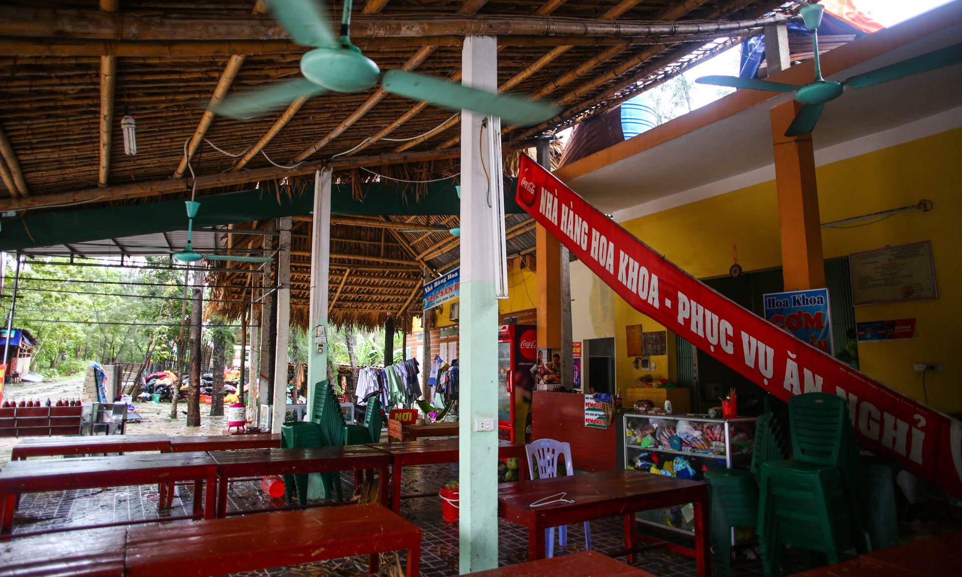 Duong pho Thanh Hoa ngon ngang sau bao so 3 anh 7