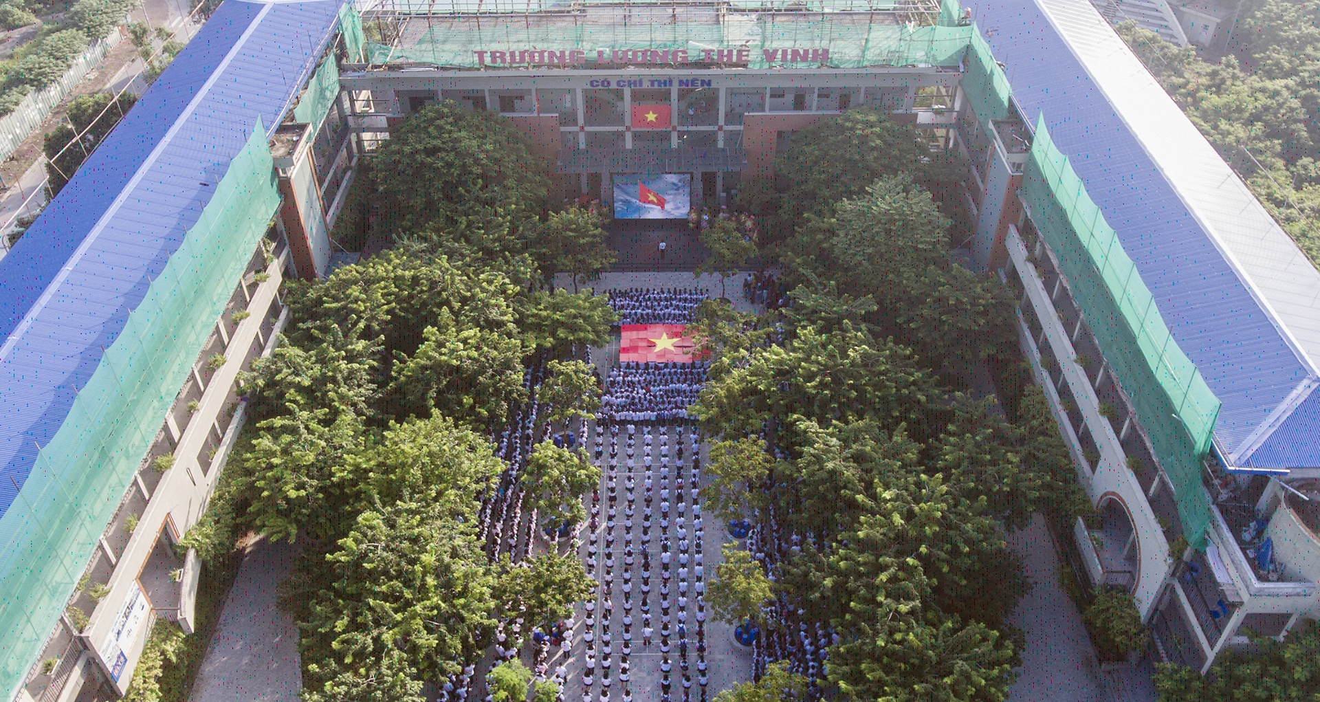 hoc sinh luong the vinh tuong nho thay van nhu cuong anh 1