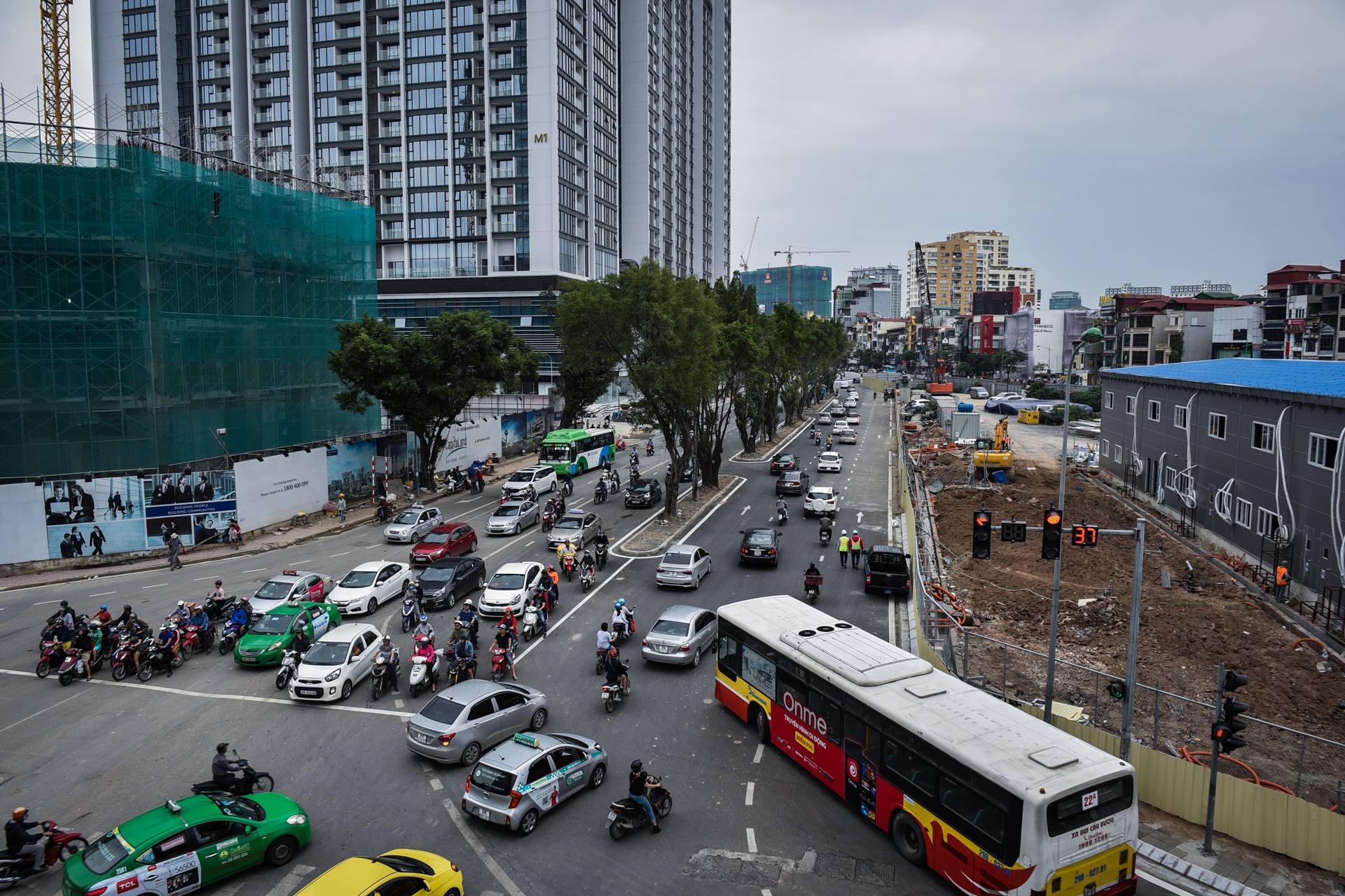 cam duong Kim Ma thi cong duong sat tren cao anh 5
