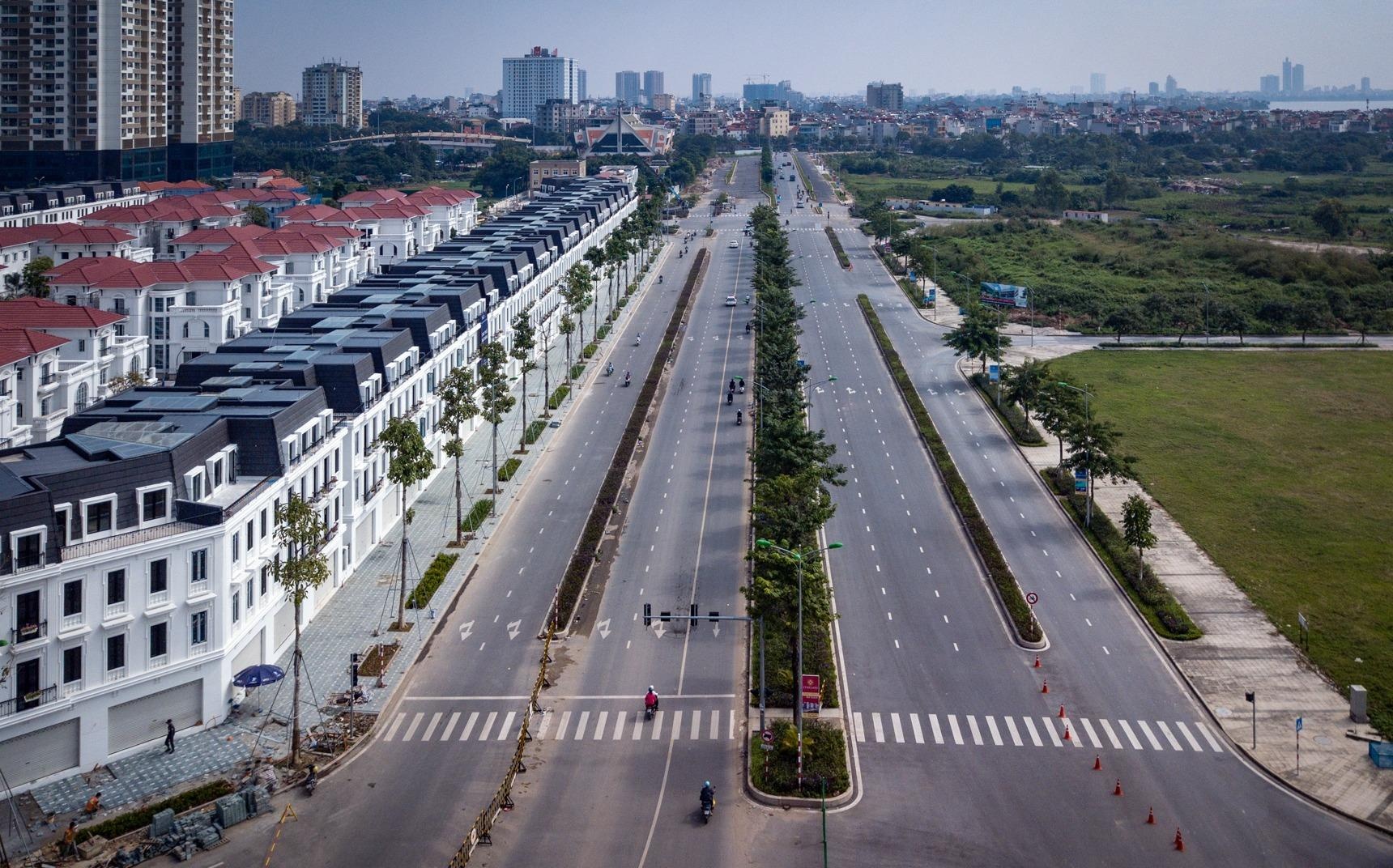 Tuyen duong 10 lan xe chay qua khu do thi khong lo o Ha Noi hinh anh