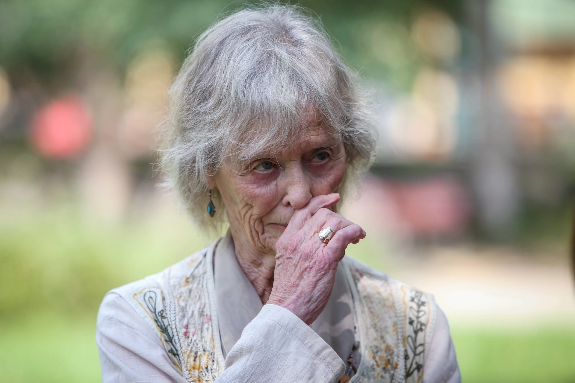 nu hiep sy anh quoc nhan con nuoi anh 5