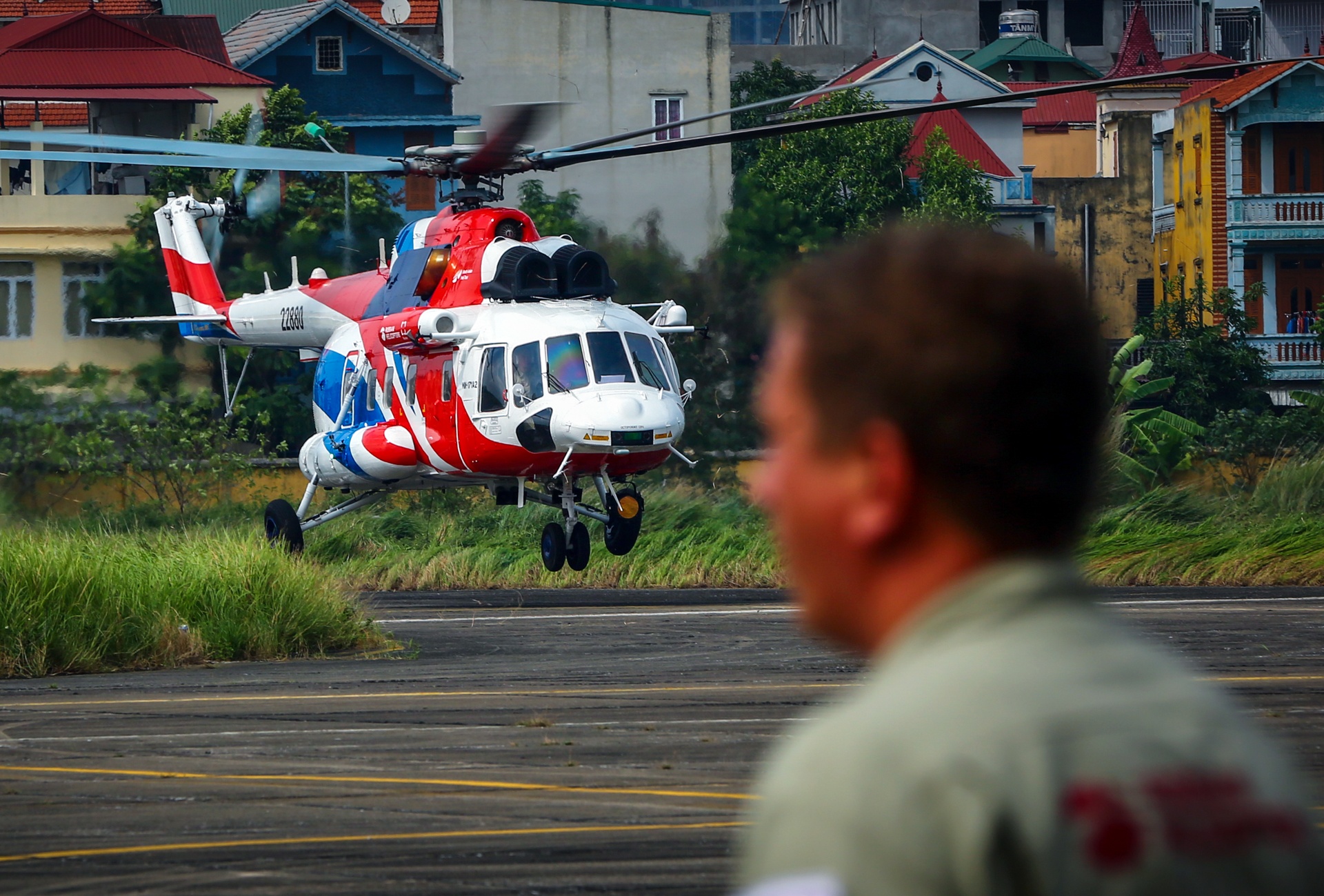 truc thang Nga bay tai Ha Noi anh 3