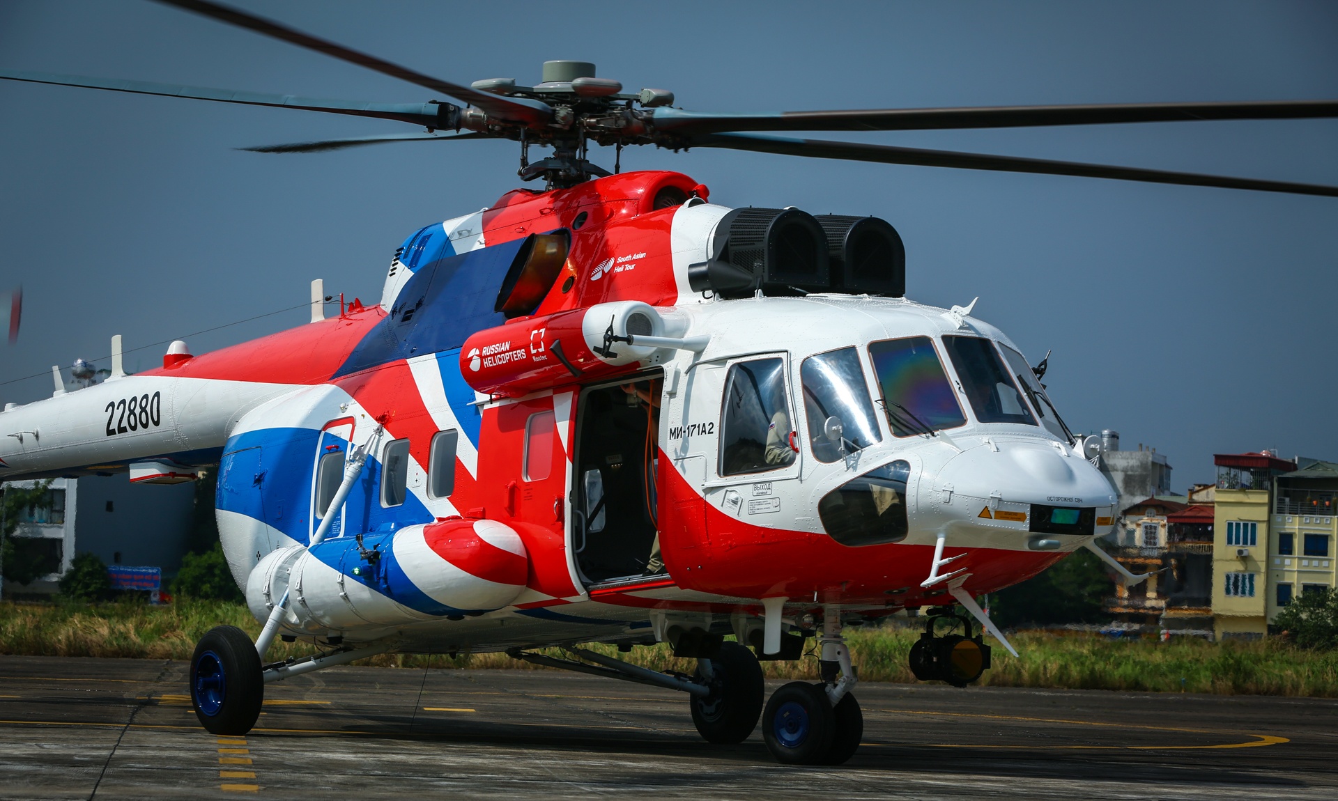 truc thang Nga bay tai Ha Noi anh 4