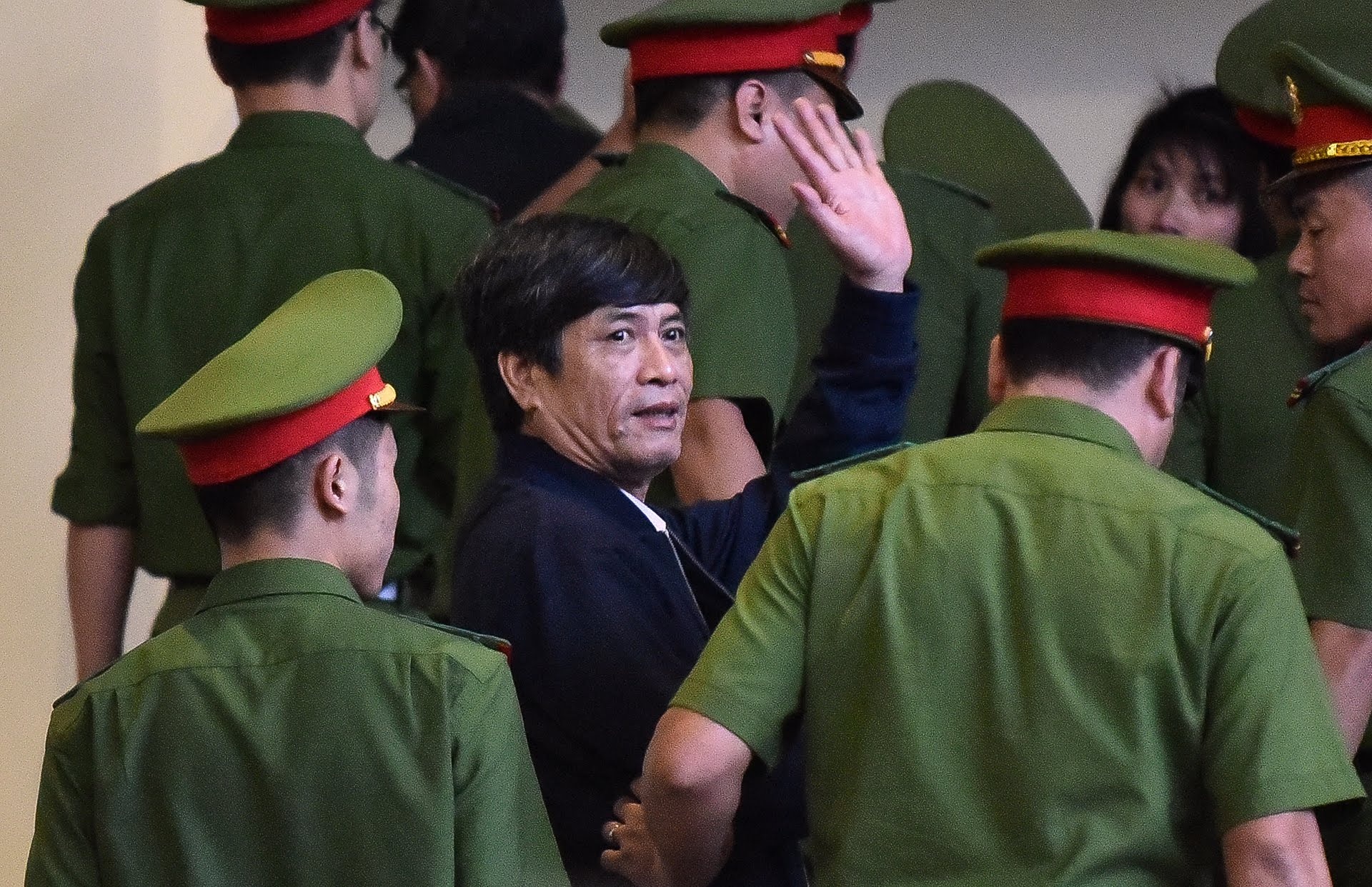 khoanh khac tai phien toa duong day danh bac nghin ty anh 10