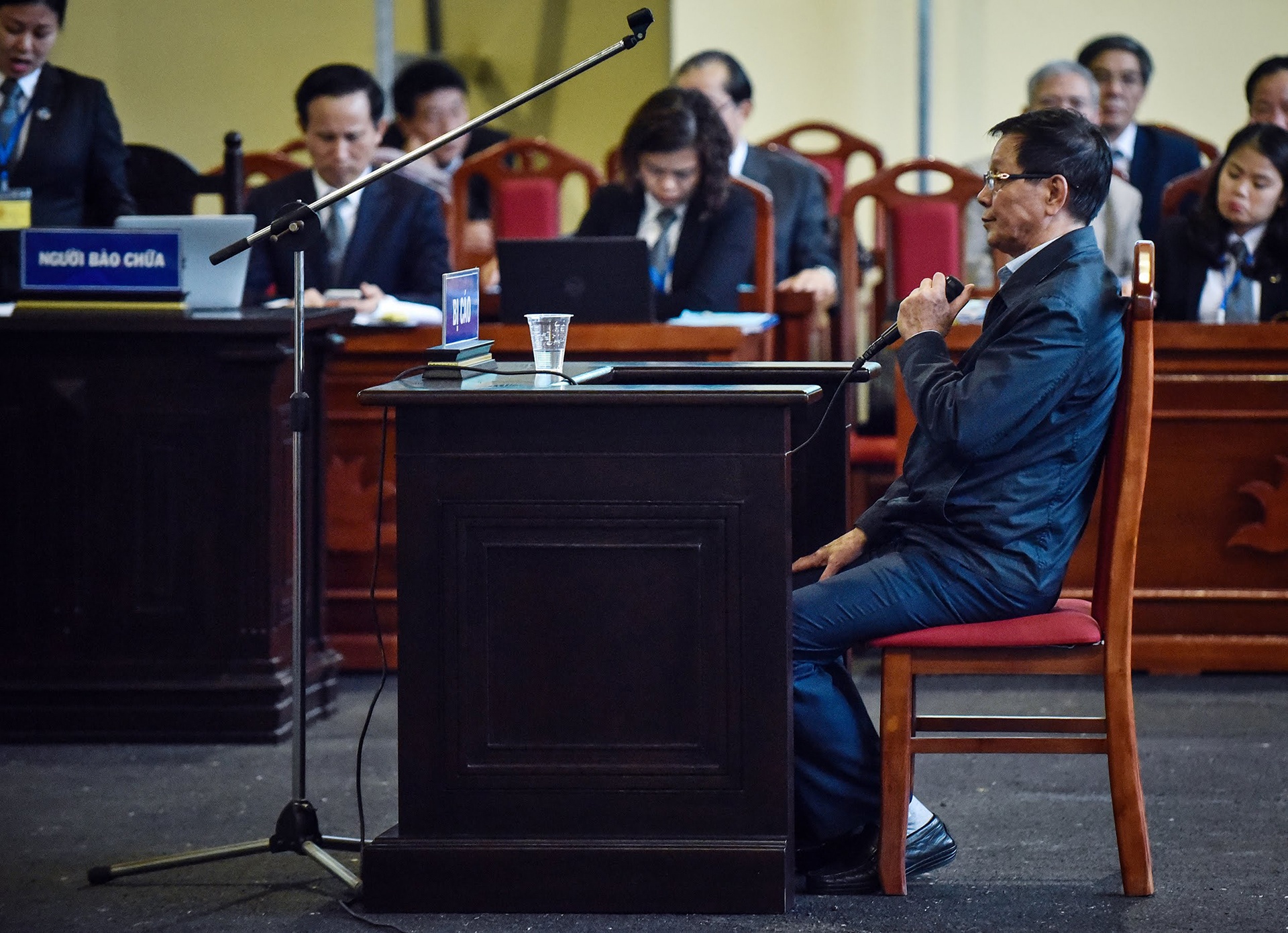 khoanh khac tai phien toa duong day danh bac nghin ty anh 4