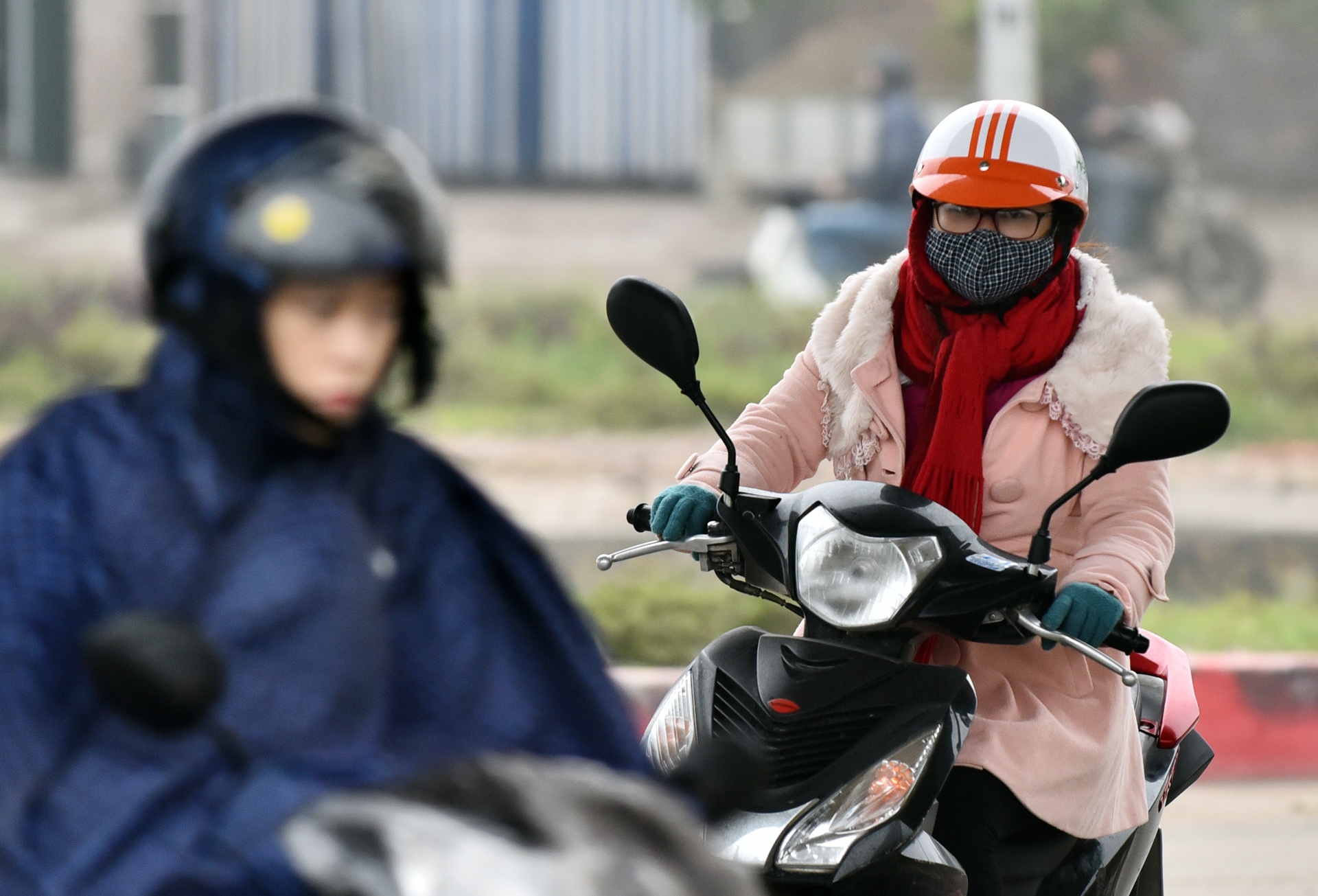 sương mù dày đặc ở hà nội ảnh 4 suong mu day dac o ha noi anh 4