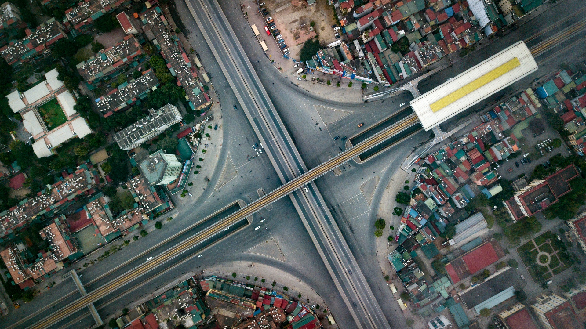 Sang mung 1 Tet anh 17