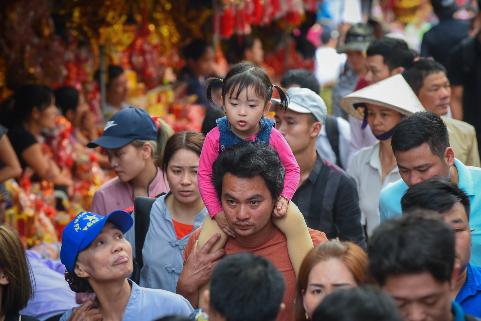 chen nhau khai hoi chua huong anh 11