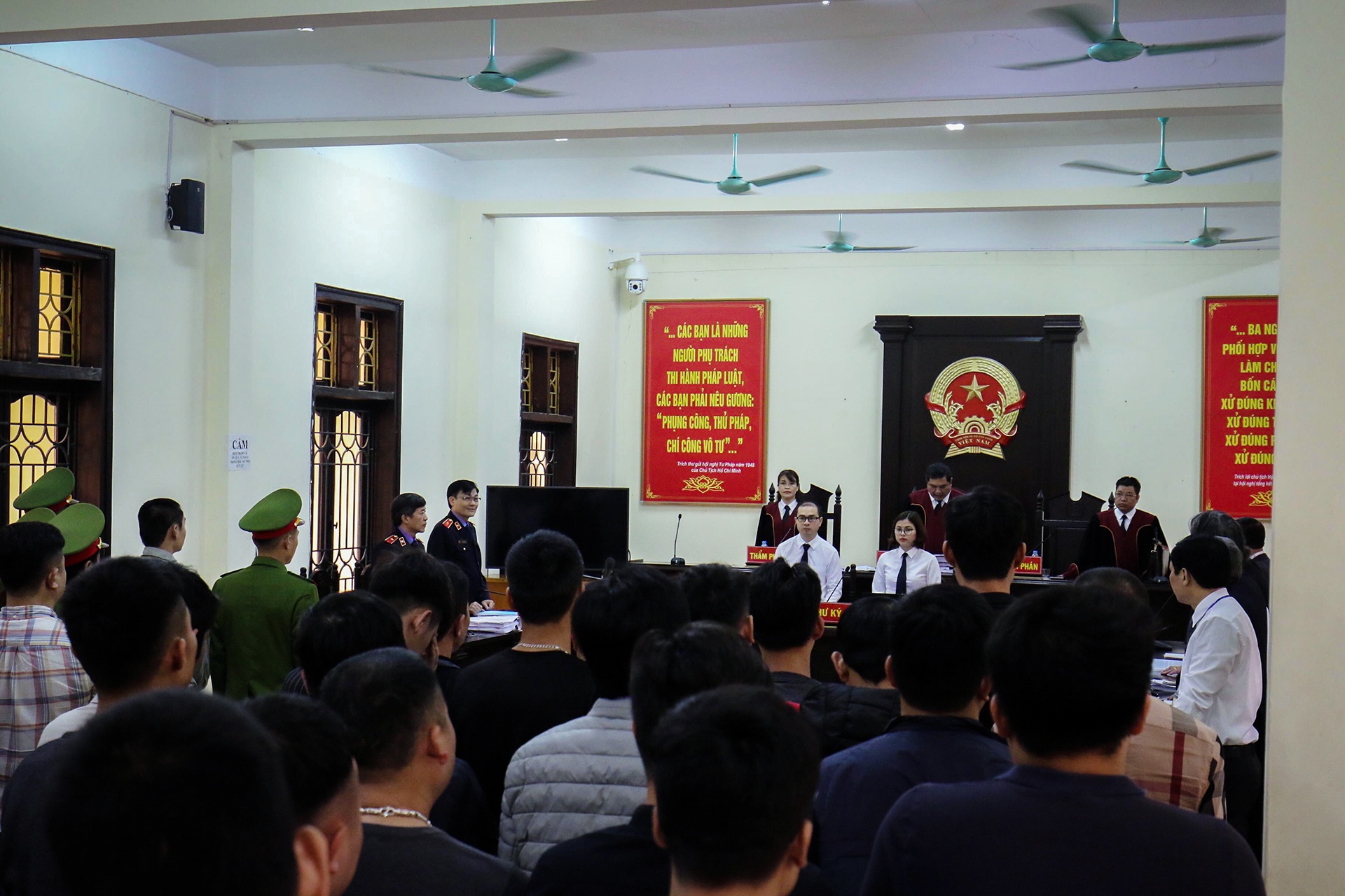 Duong day danh bac nghin ty anh 8