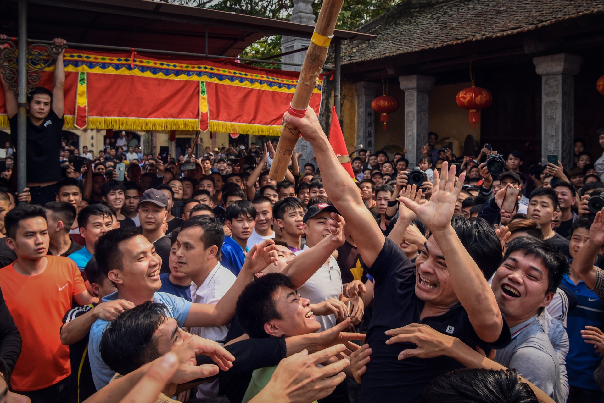 tranh cuop cay bong anh 11