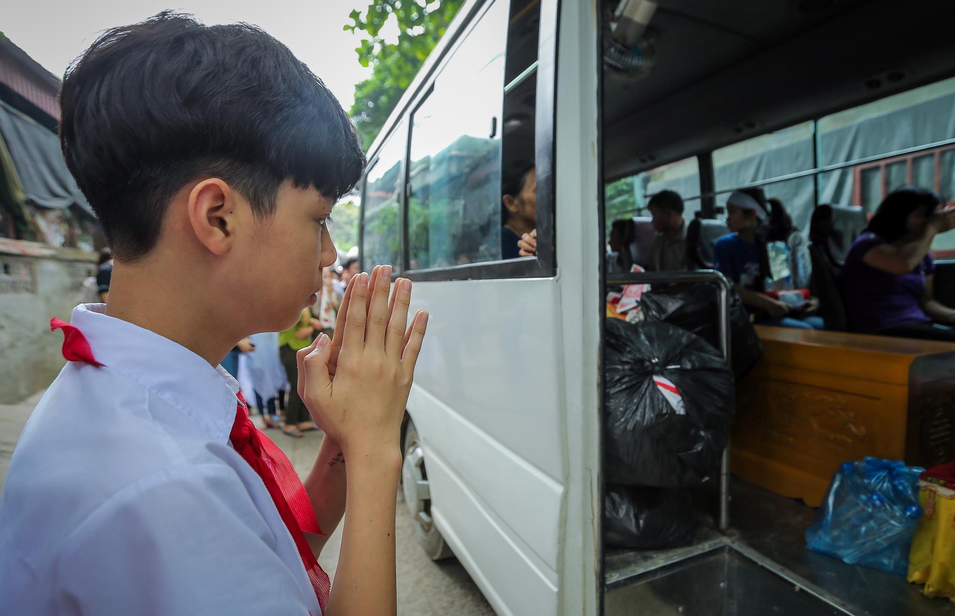 xom nho tang thuong 8 hoc sinh chet duoi anh 11