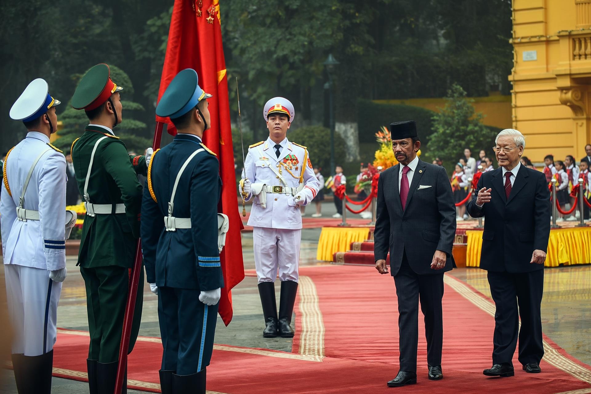 Quoc vuong Brunei tham chinh thuc Viet Nam anh 4