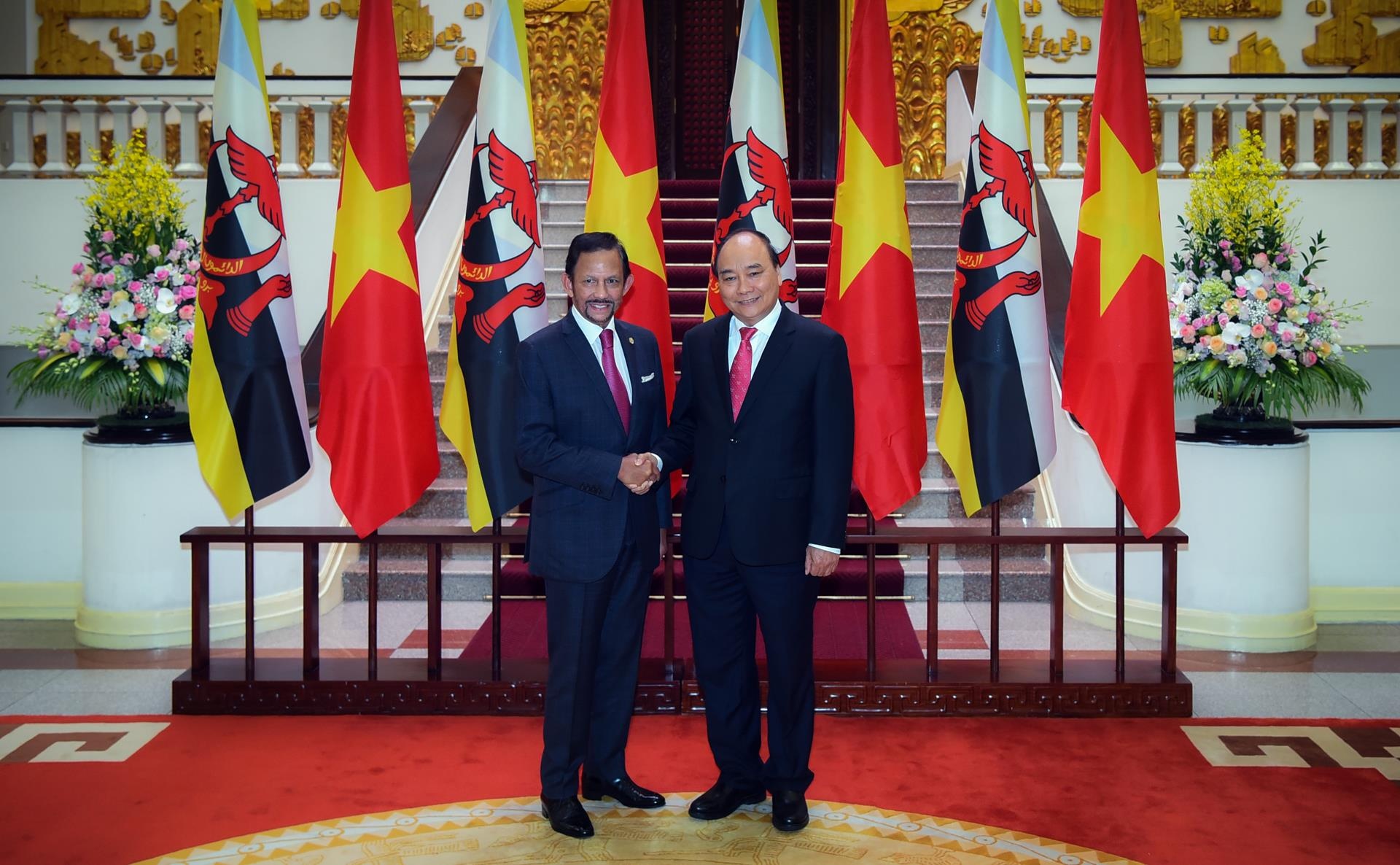 Quoc vuong Brunei tham chinh thuc Viet Nam anh 8