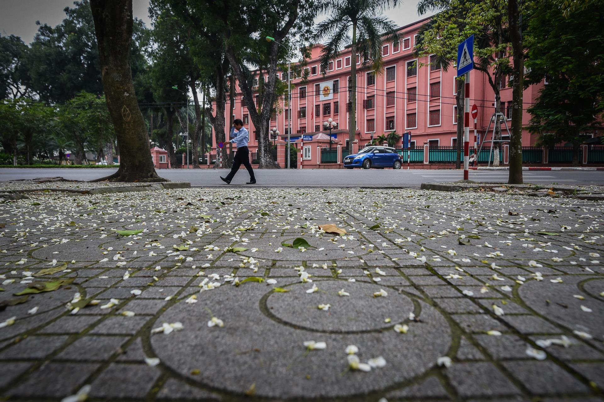 lat da via he ha noi anh 11