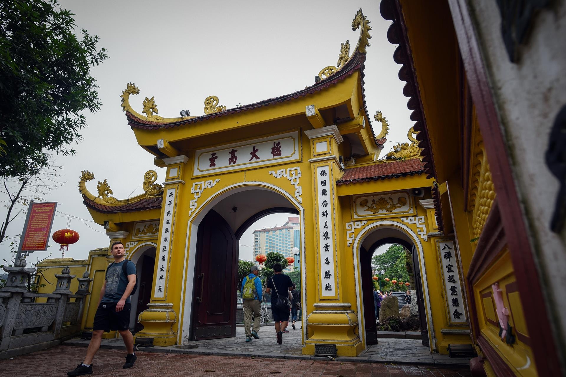 Can canh ngoi chua o Ha Noi vao top 10 chua dep nhat the gioi hinh anh