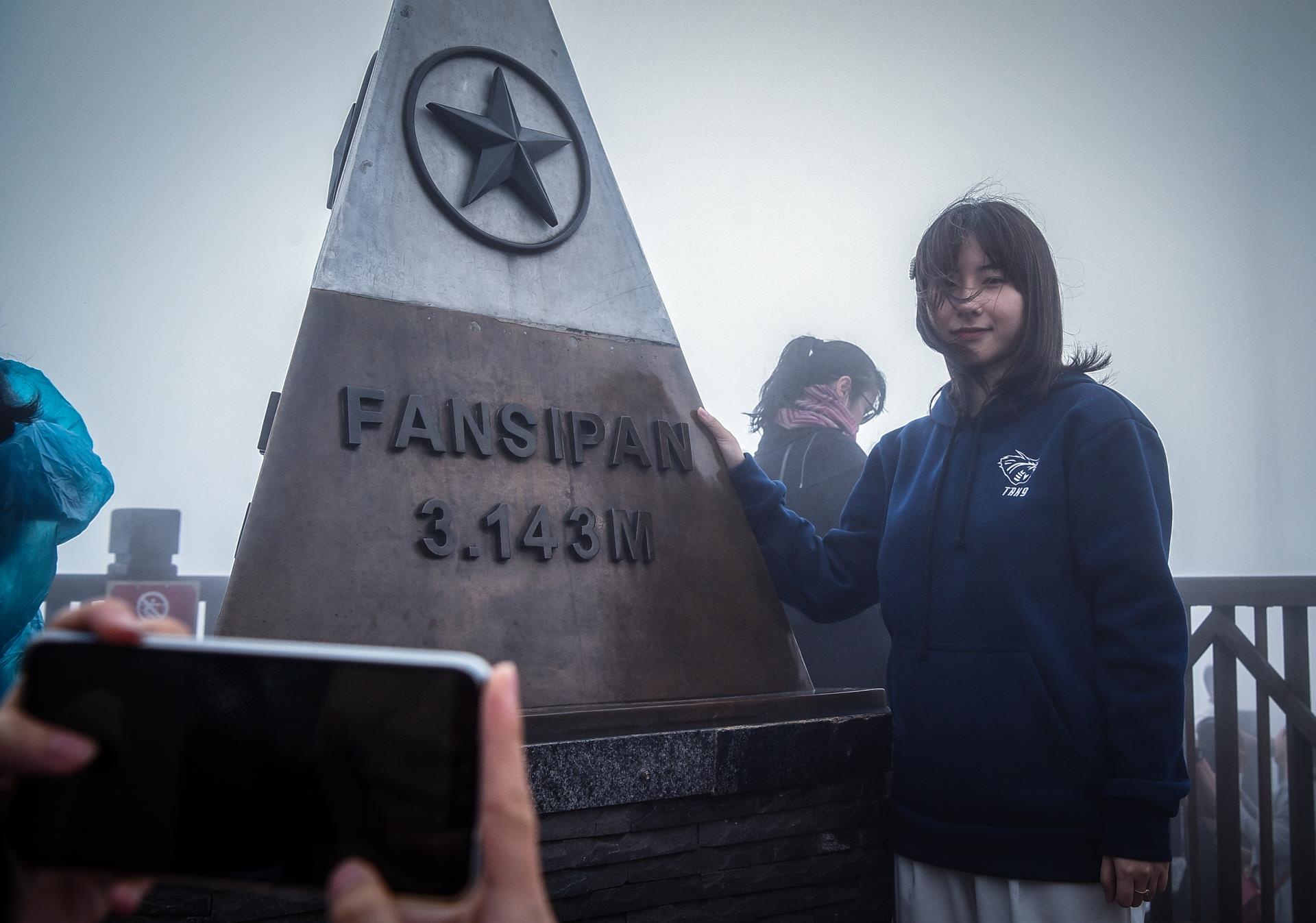 fansipan lanh giua mua he anh 6