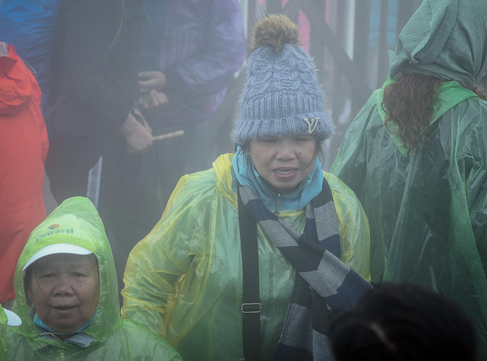 fansipan lanh giua mua he anh 9