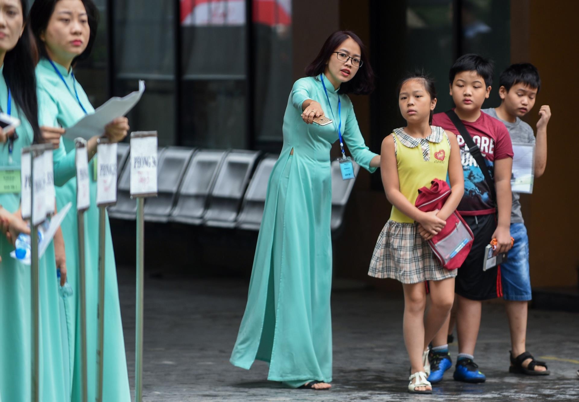 thi dau vao lop 6 anh 3