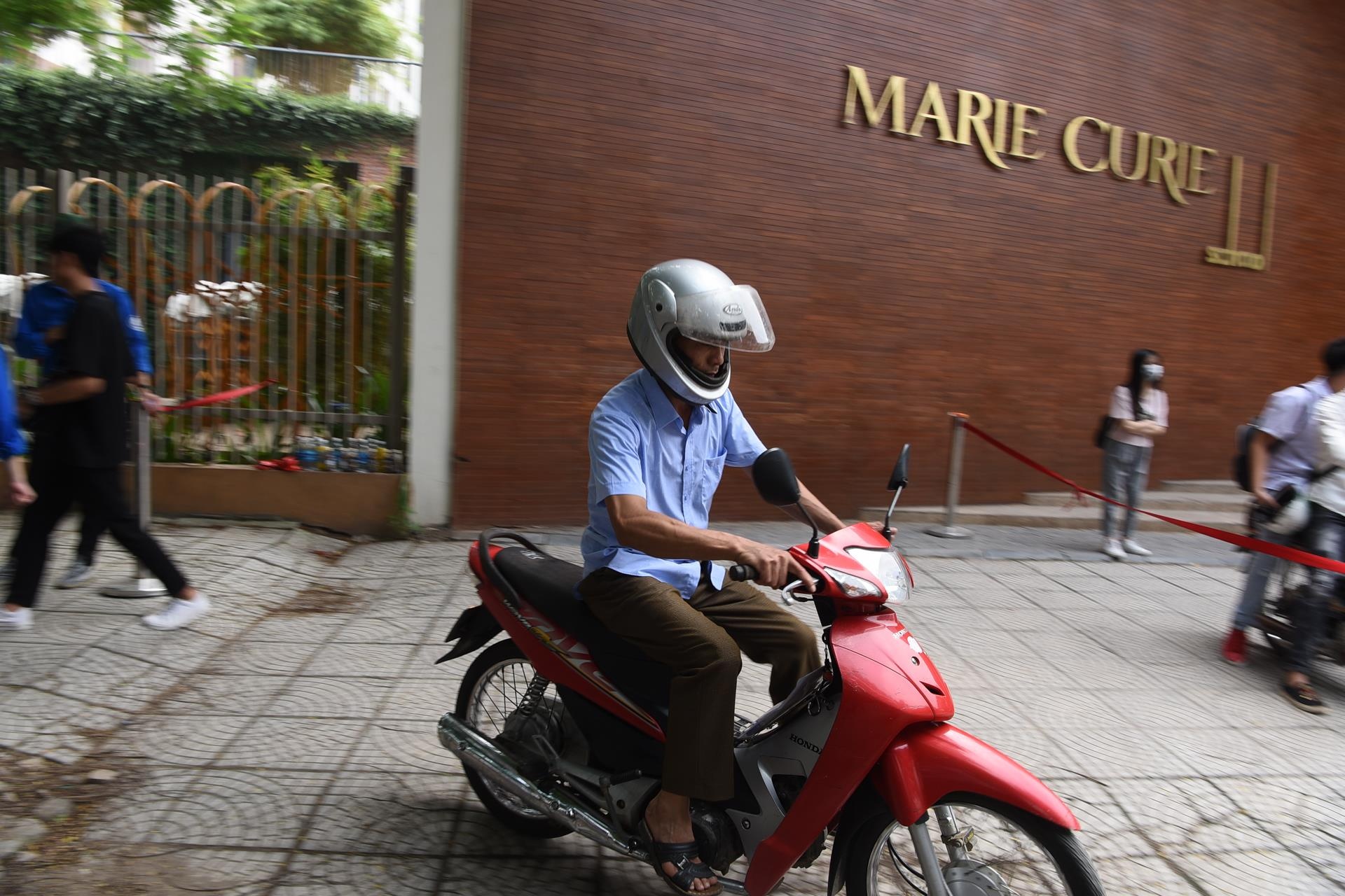 thi tot nghiep thpt 2019 anh 6