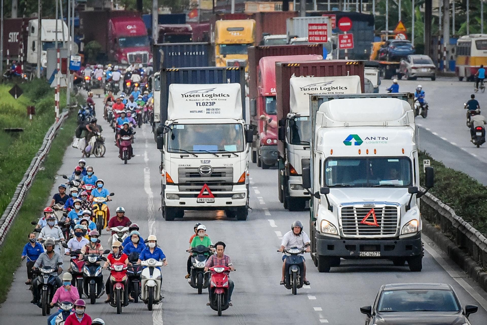 tai nan giao thong quoc lo 5 anh 13