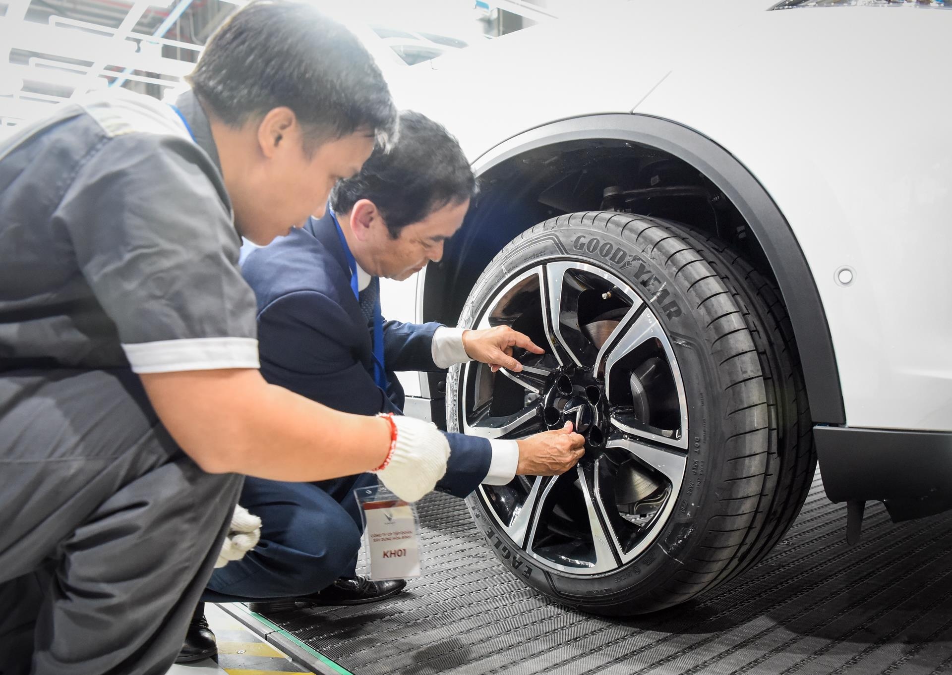 VinFast Lux ảnh 10 VinFast Lux anh 10