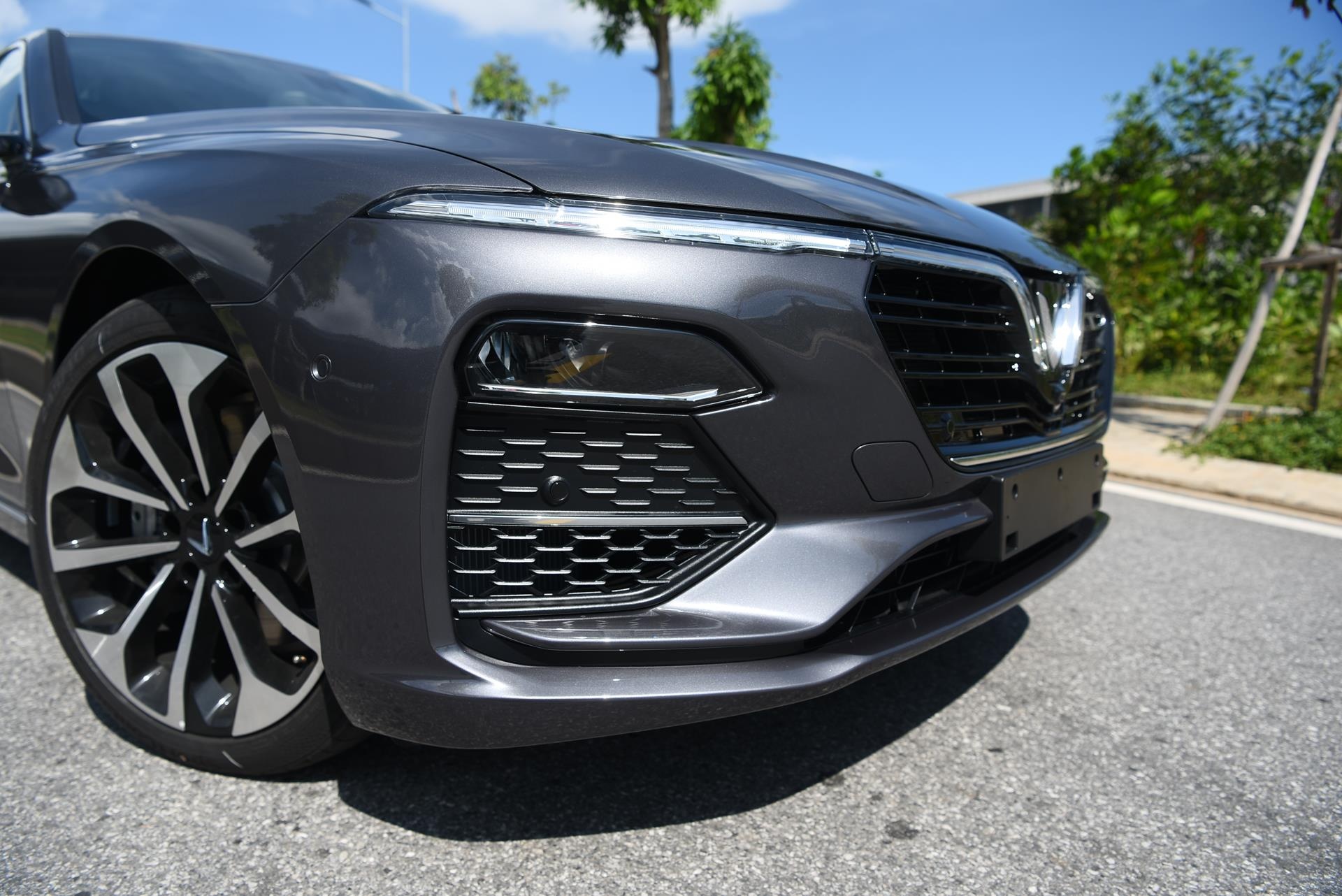 chi tiet xe sedan vinfast anh 4