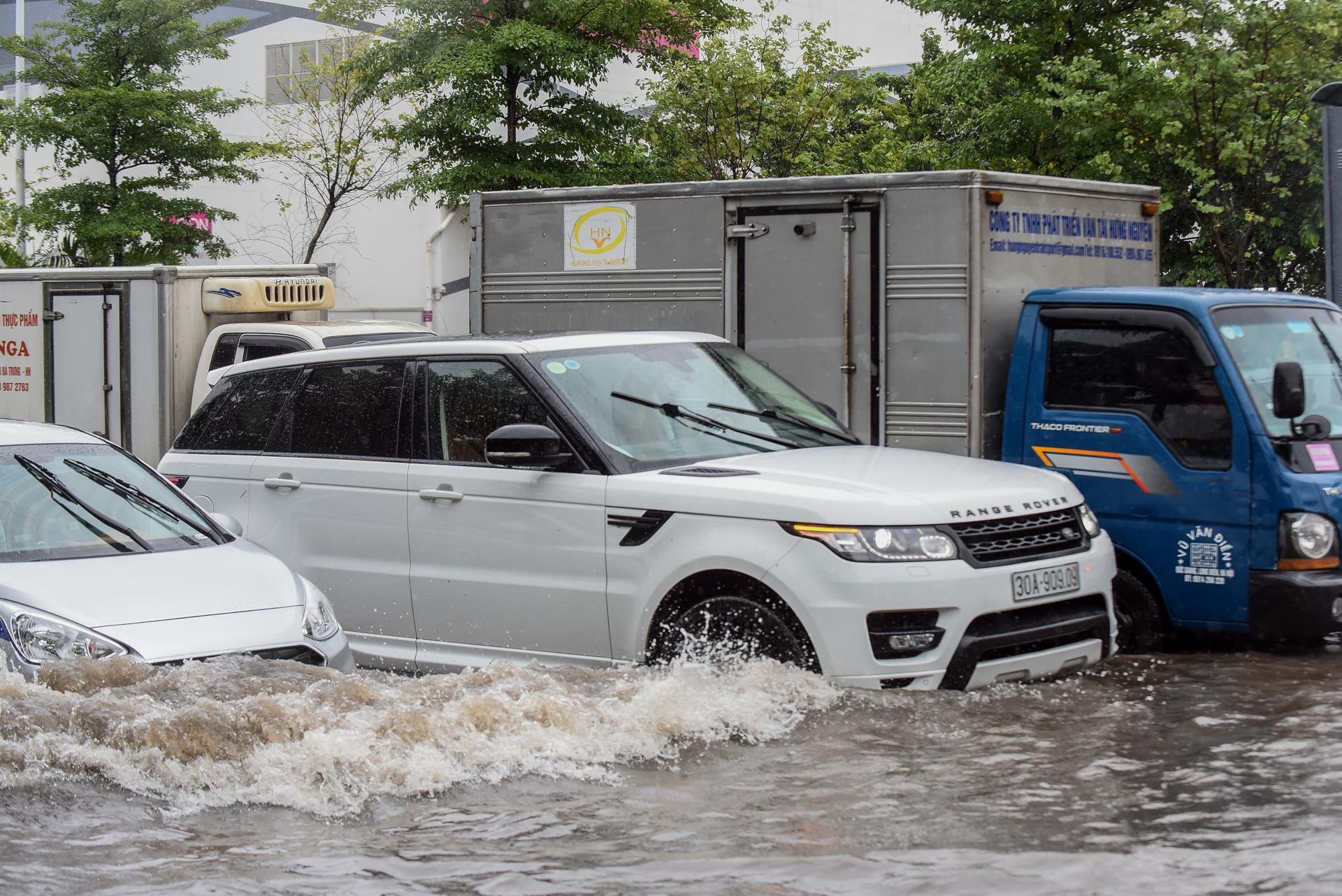 ngap mua bao ha noi anh 3