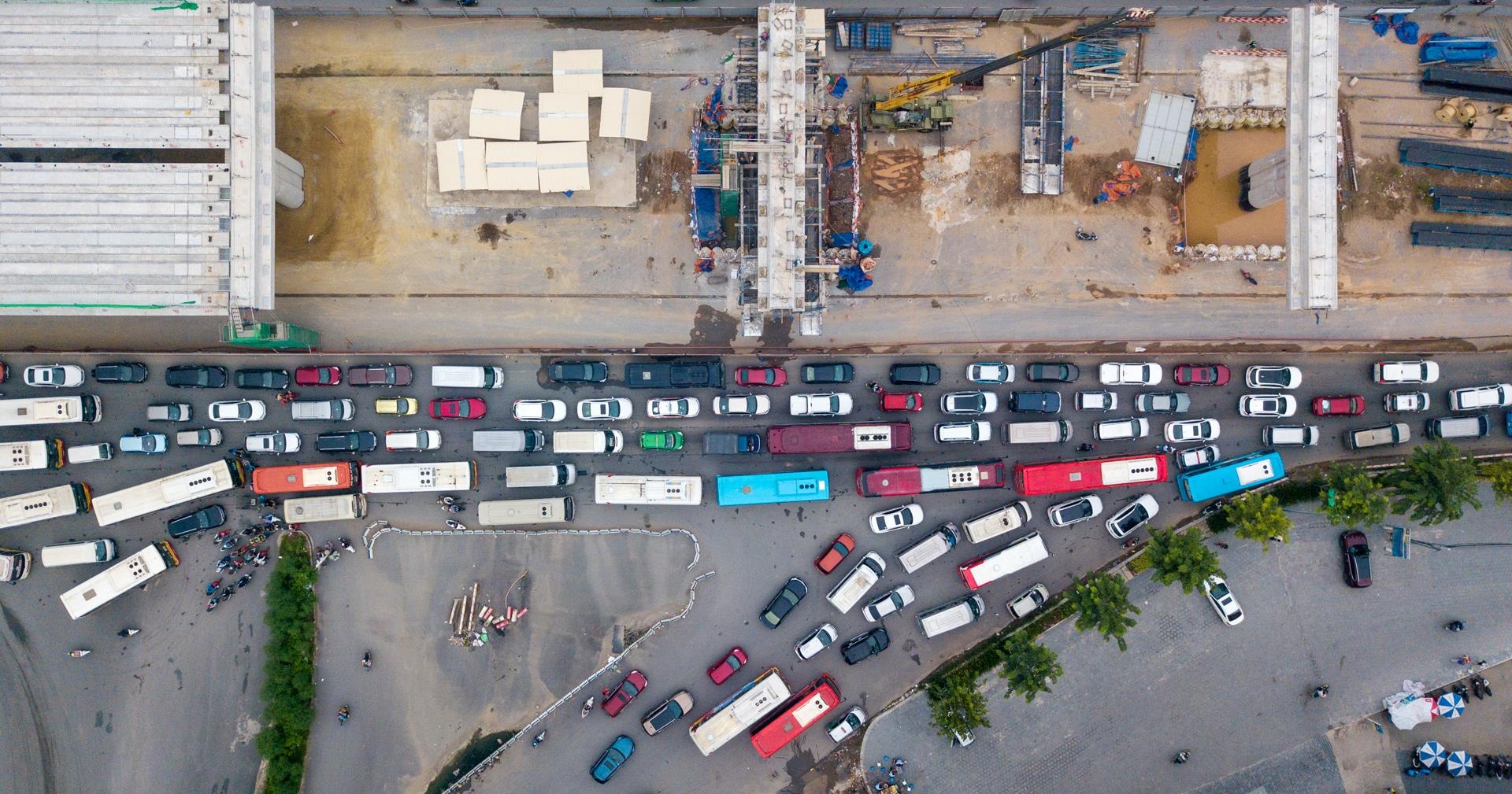 tac duong o ha noi anh 8