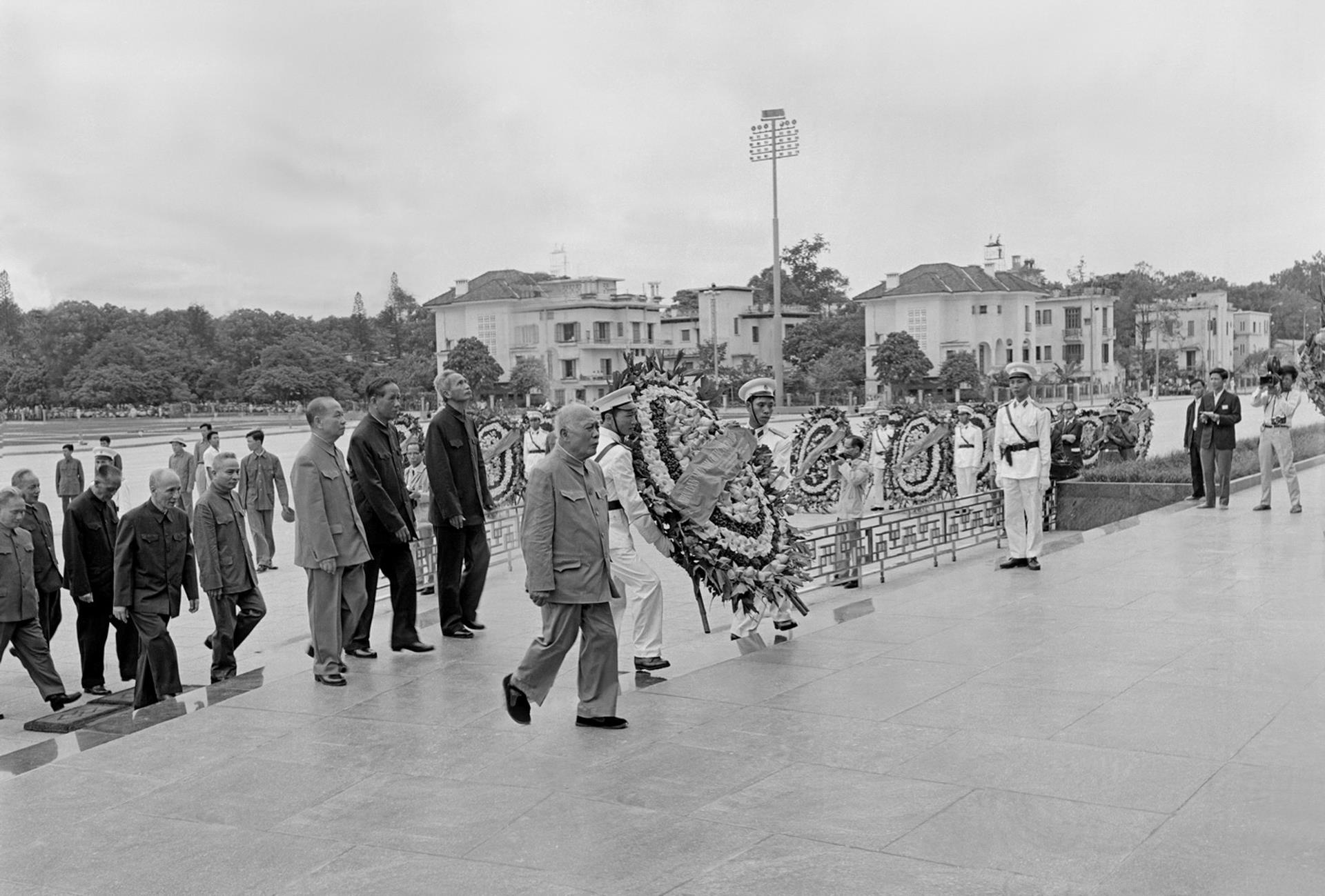 xay dung Lang Chu tich Ho Chi Minh anh 10