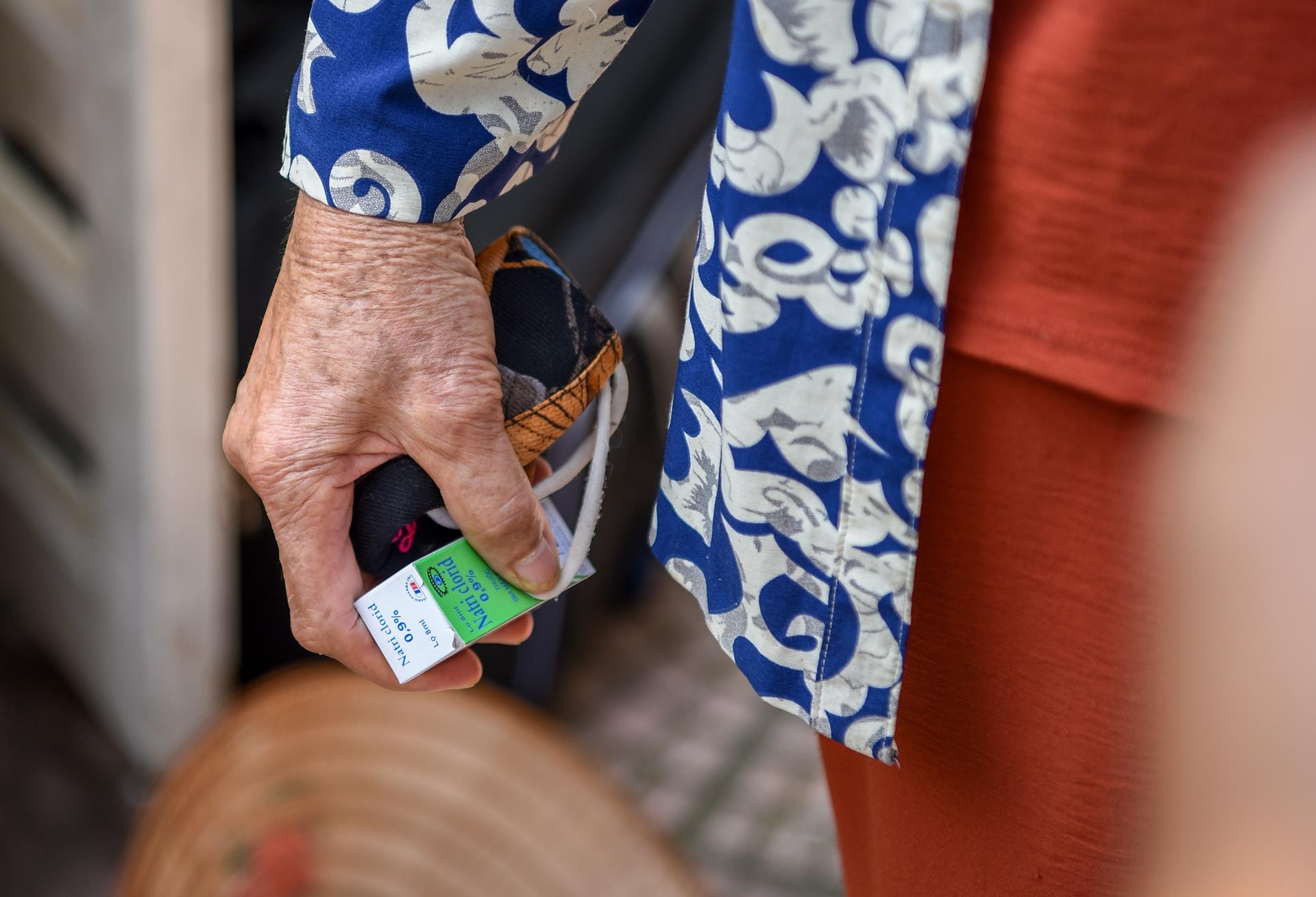 kham suc khoe nguoi dan sau vu chay rang dong anh 10