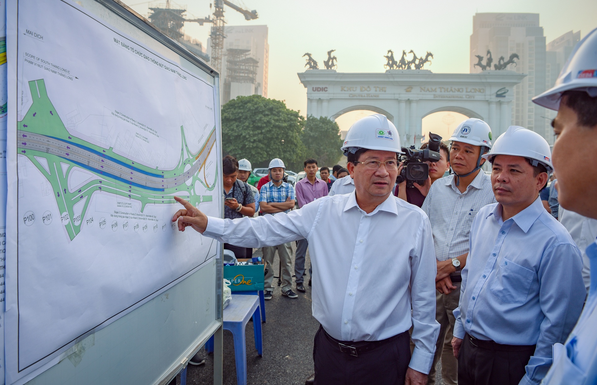 Duong sat tren cao Cat Linh - Ha Dong anh 2