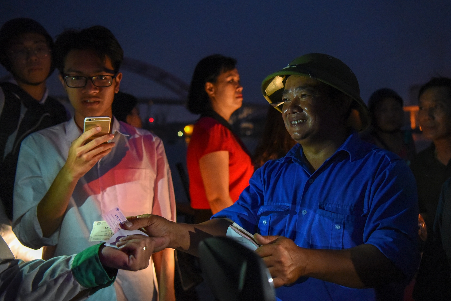 Dung hoat dong pha Binh anh 35