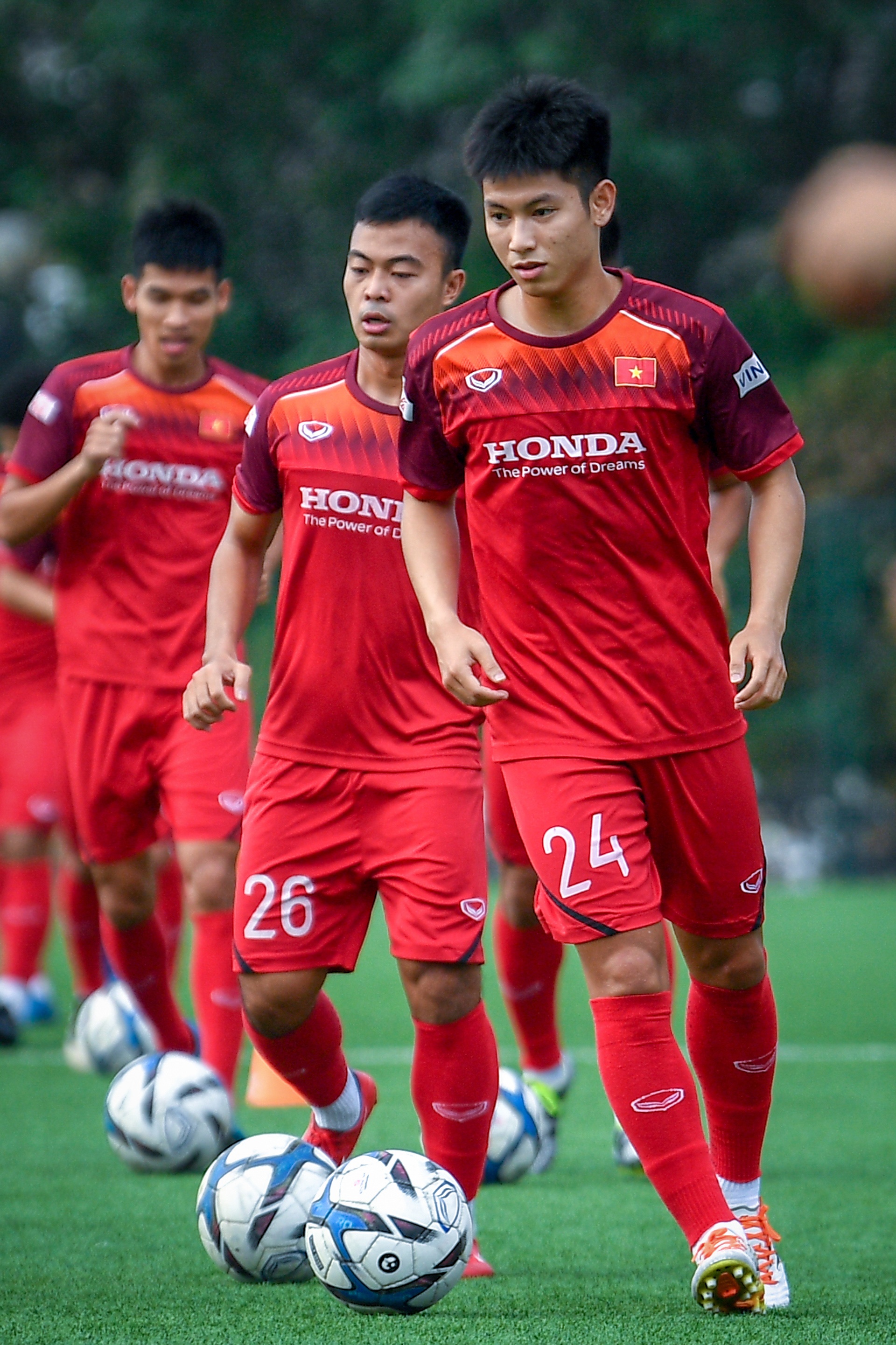 trong hung tien linh len doi tuyen quoc gia anh 7