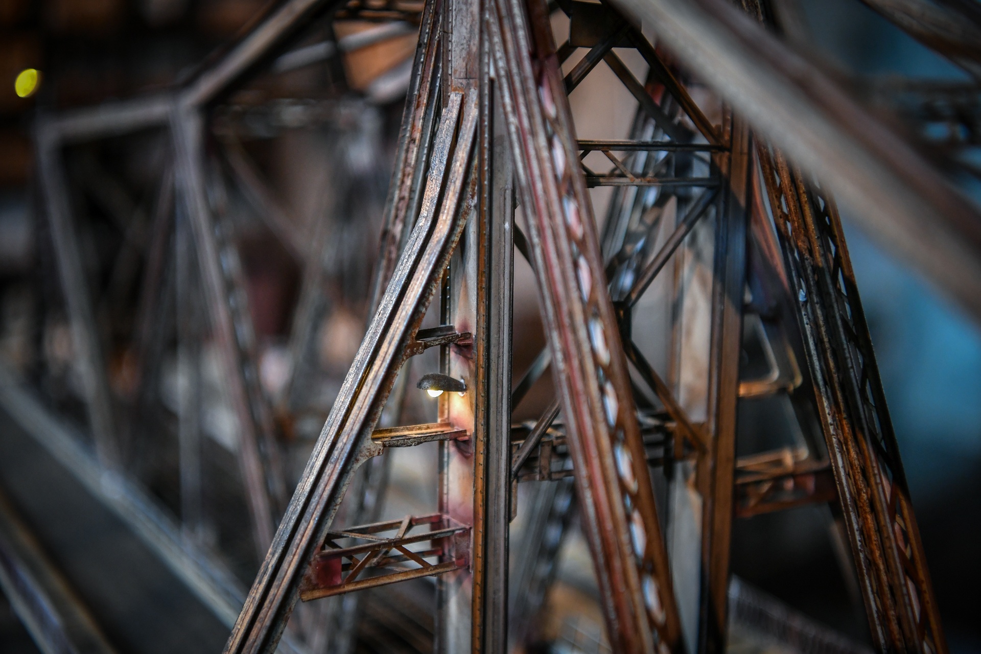 mo hinh cau long bien anh 10