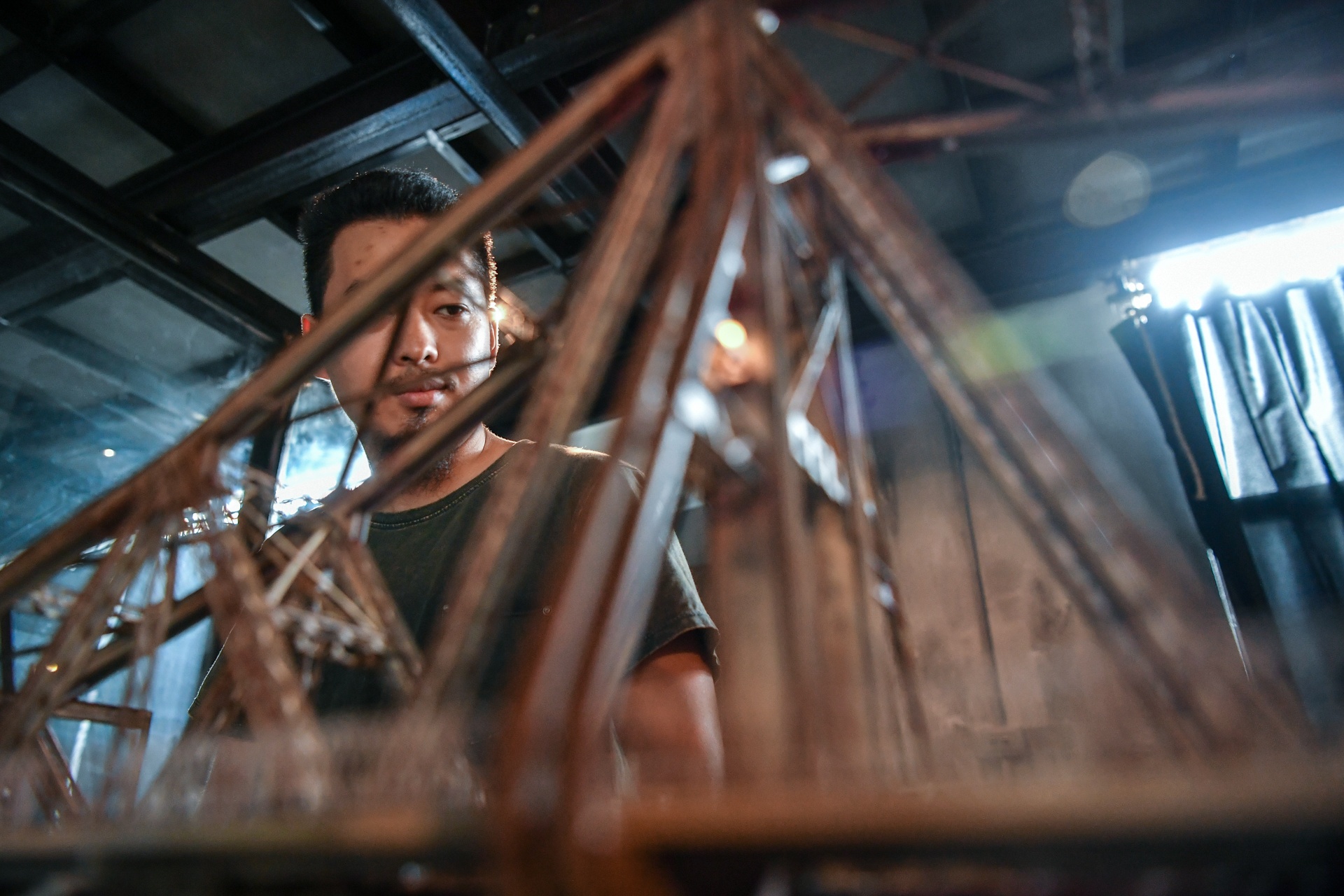 mo hinh cau long bien anh 3