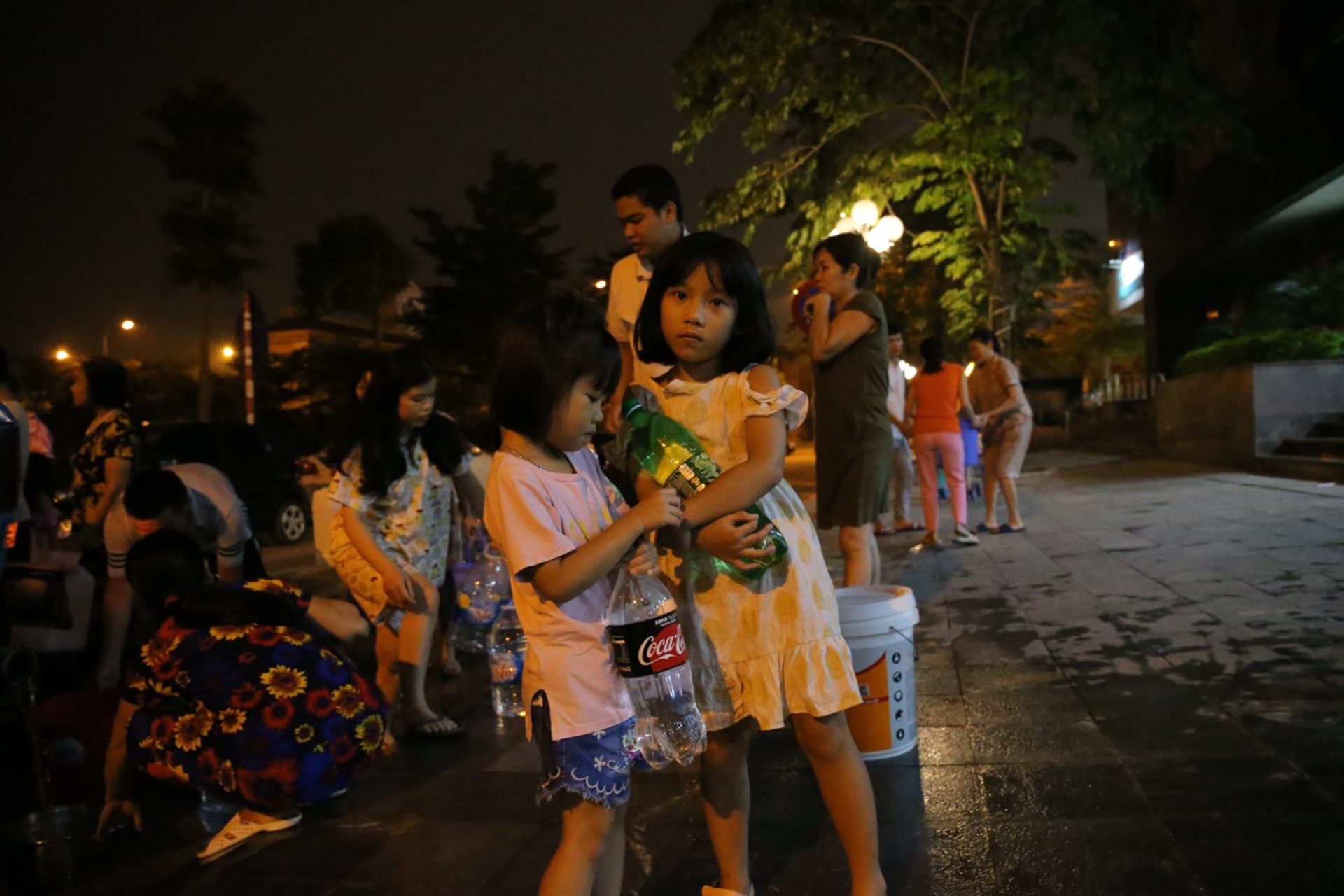 xep hang lay nuoc anh 9