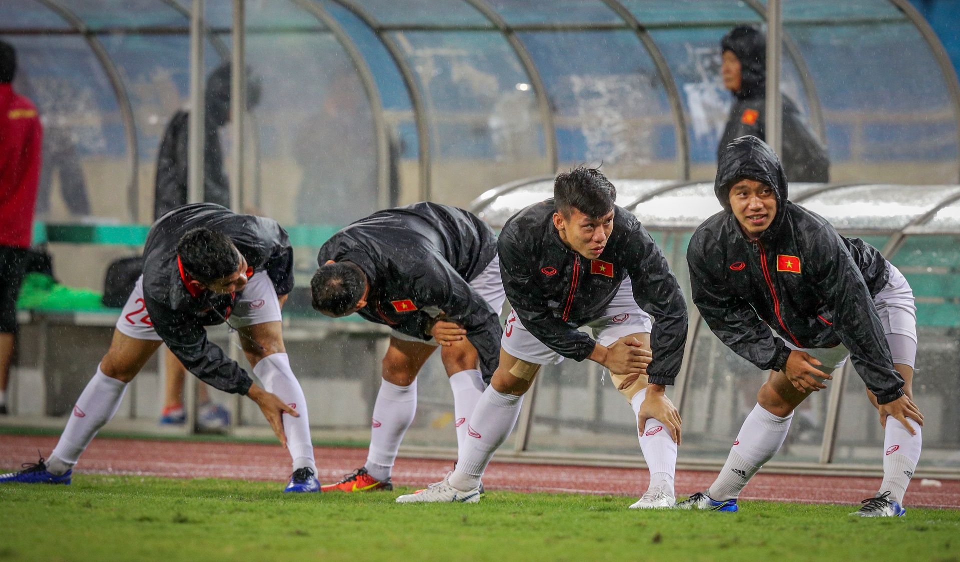 doi tuyen viet nam luyen tap anh 3