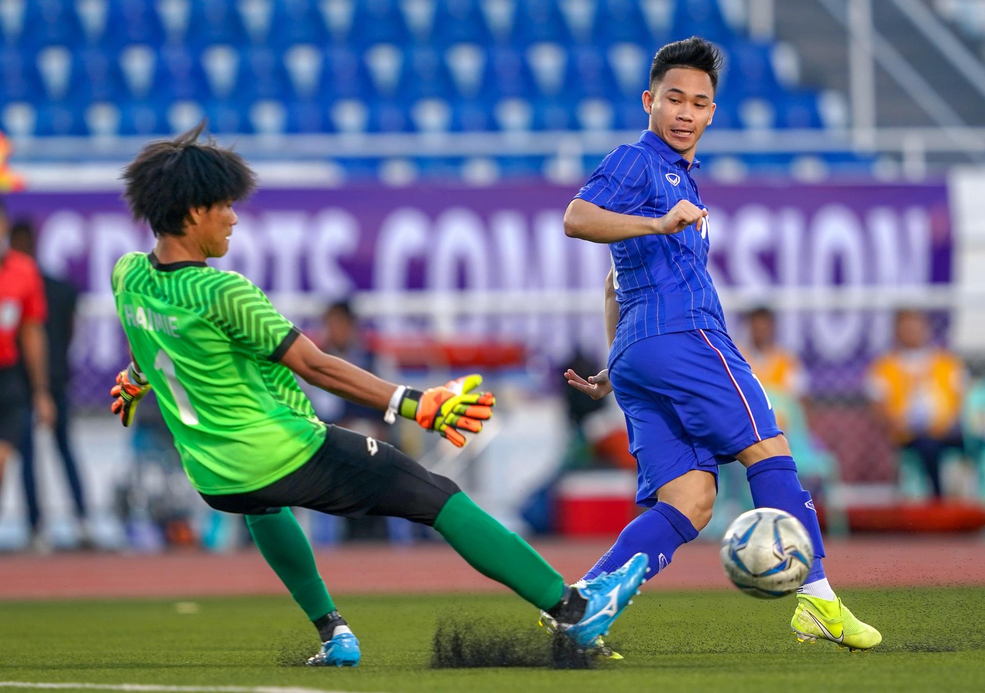 Thang Brunei 7-0, Thai Lan tro lai cuoc dua hinh anh
